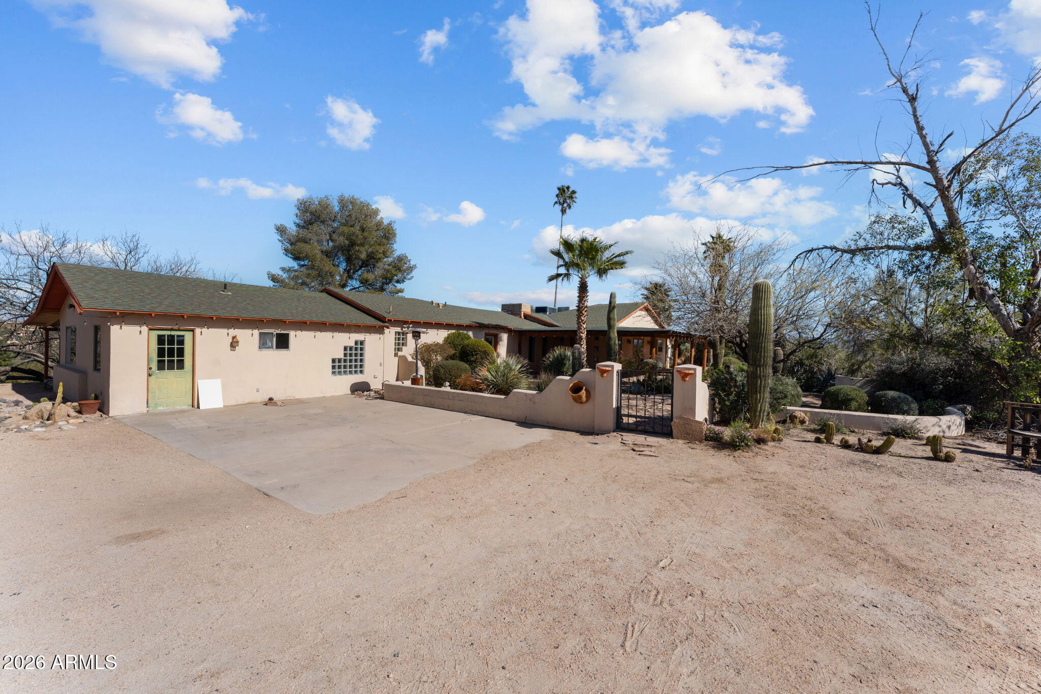 680 W BUCKINGHORSE Trail