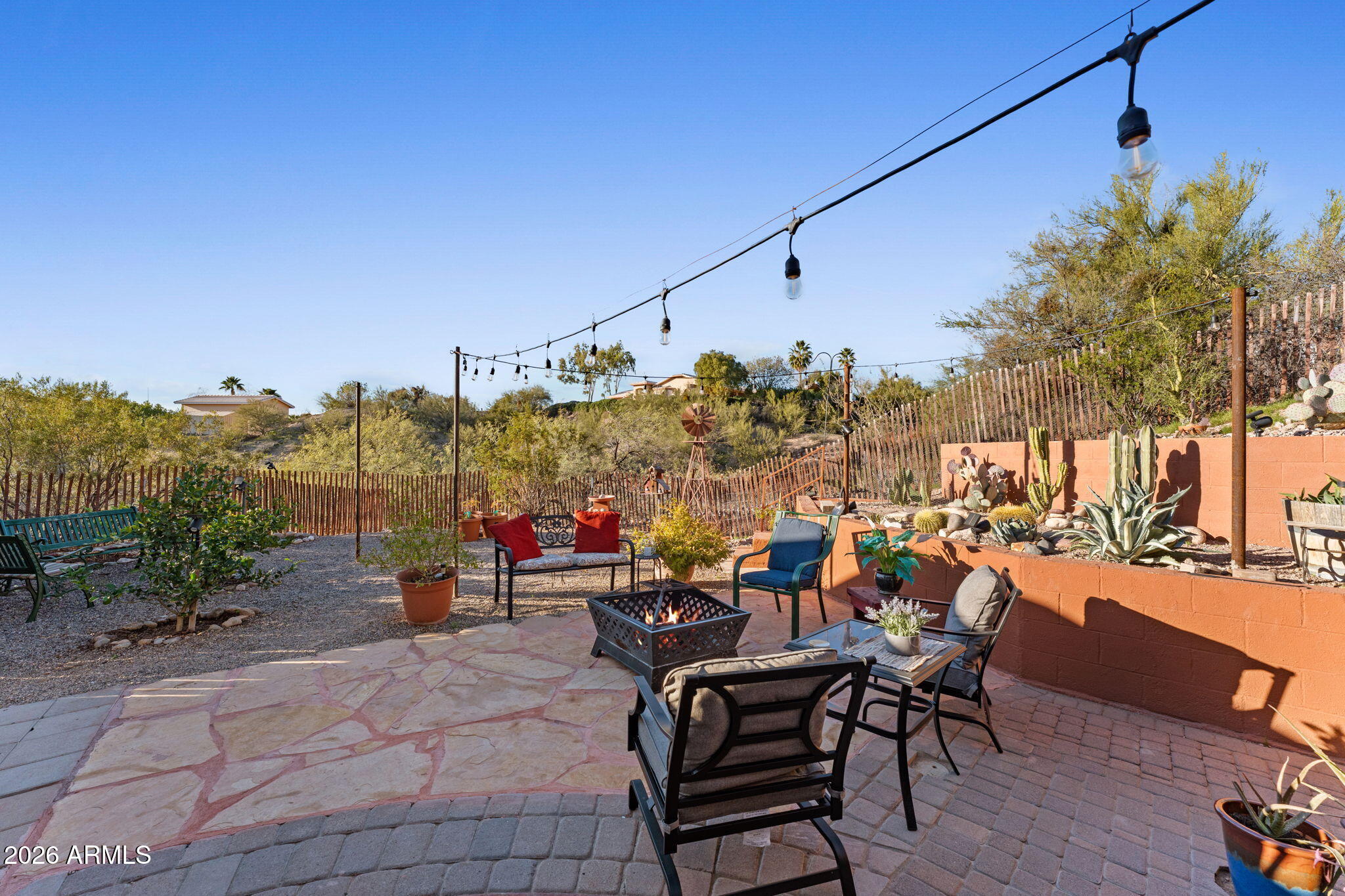 1130 N COYOTE Crossing