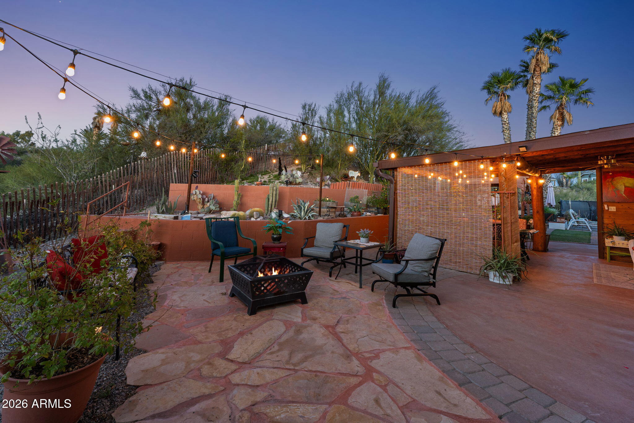 1130 N COYOTE Crossing