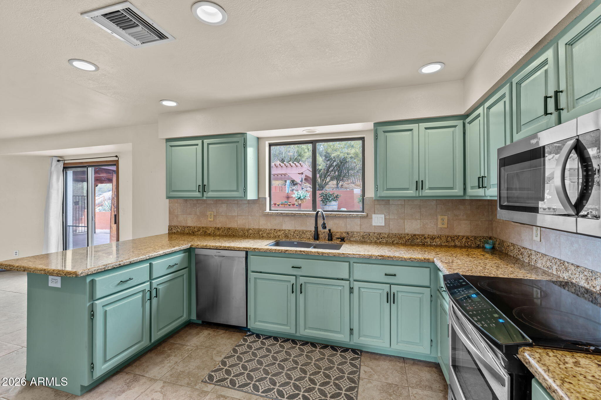 1130 N COYOTE Crossing