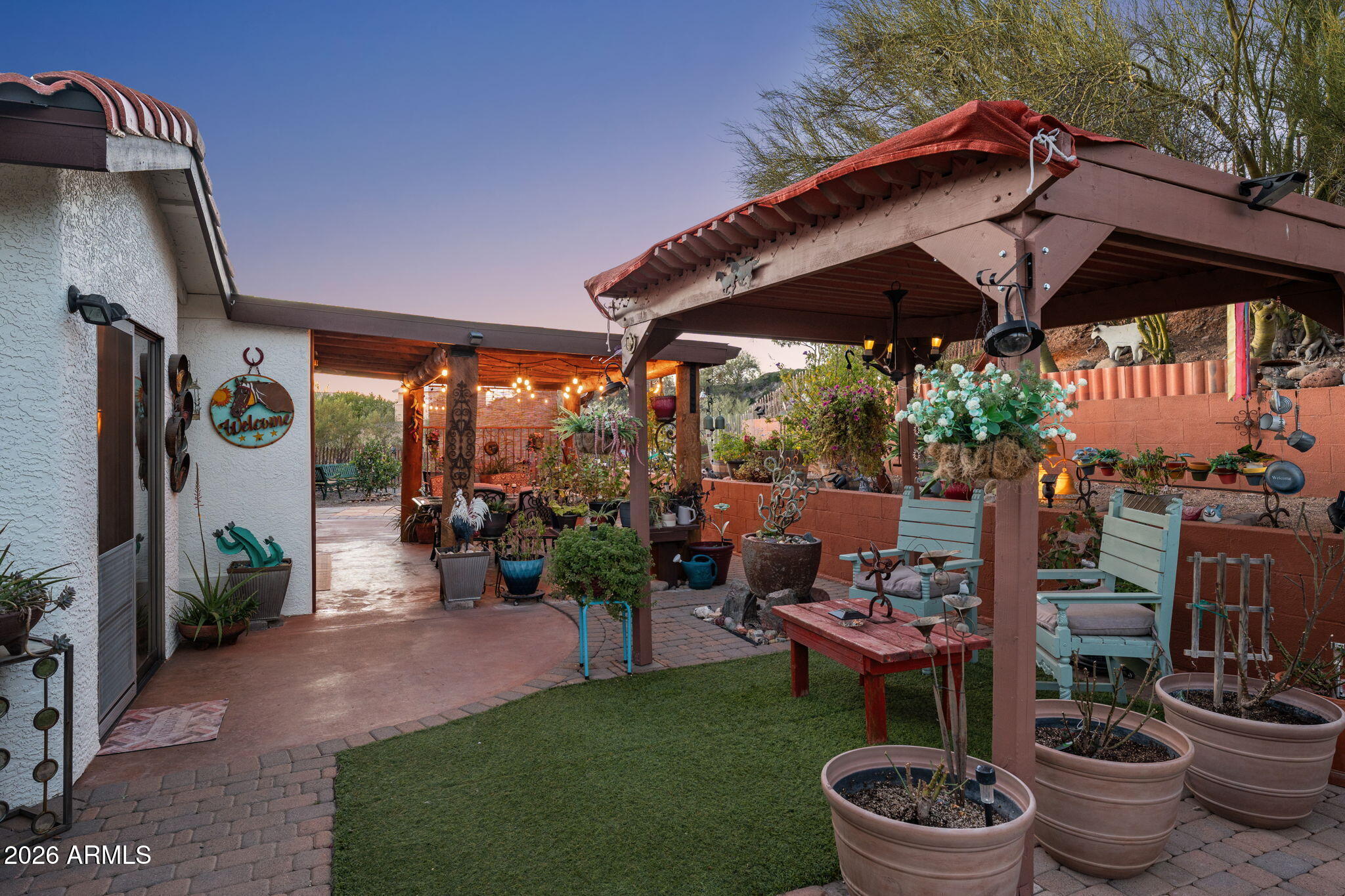 1130 N COYOTE Crossing