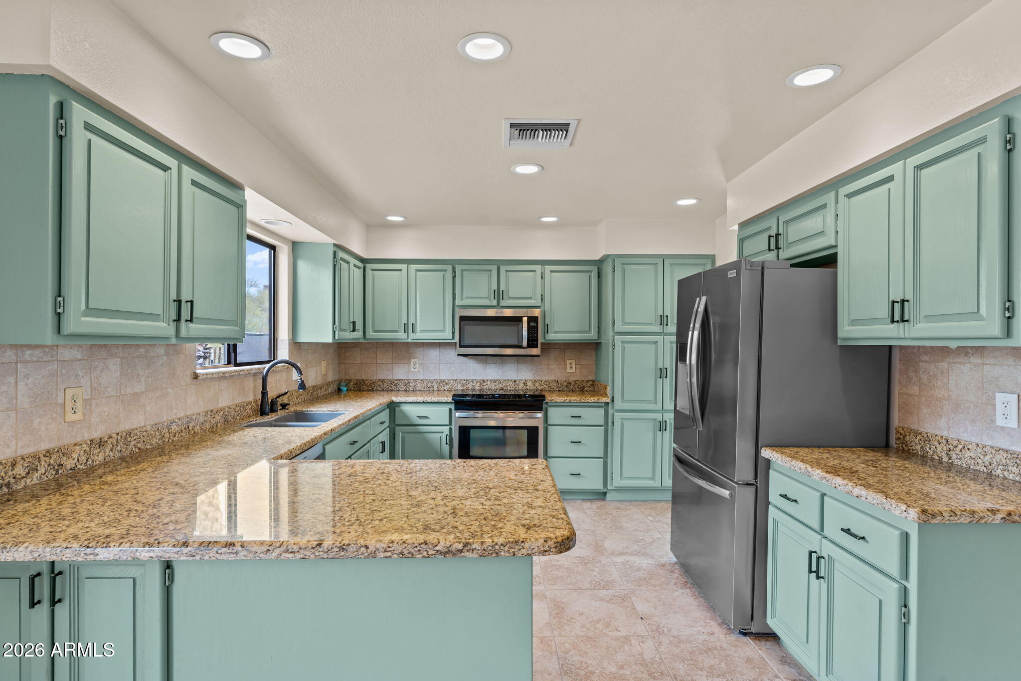 1130 N COYOTE Crossing