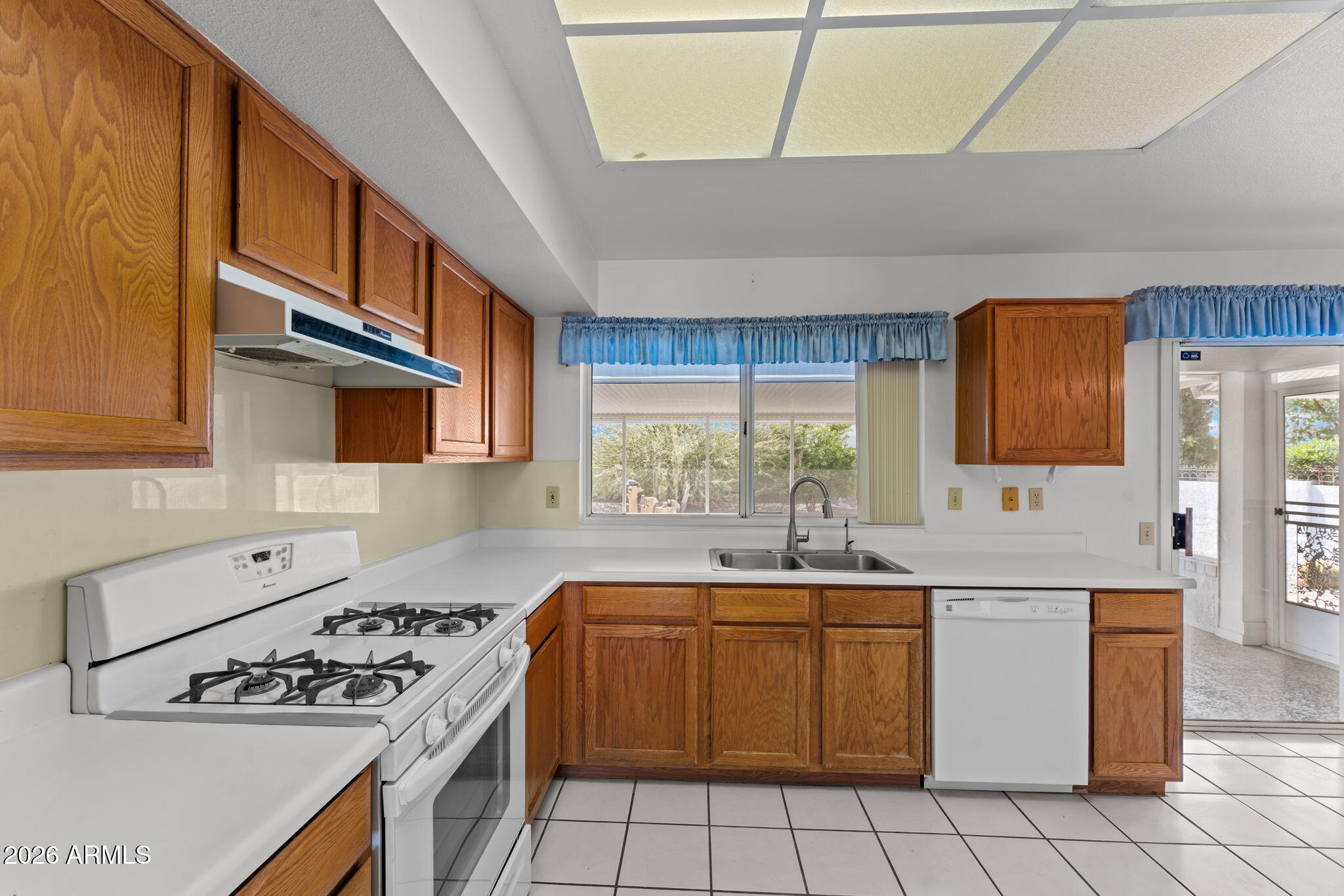 15019 W SKY HAWK Drive