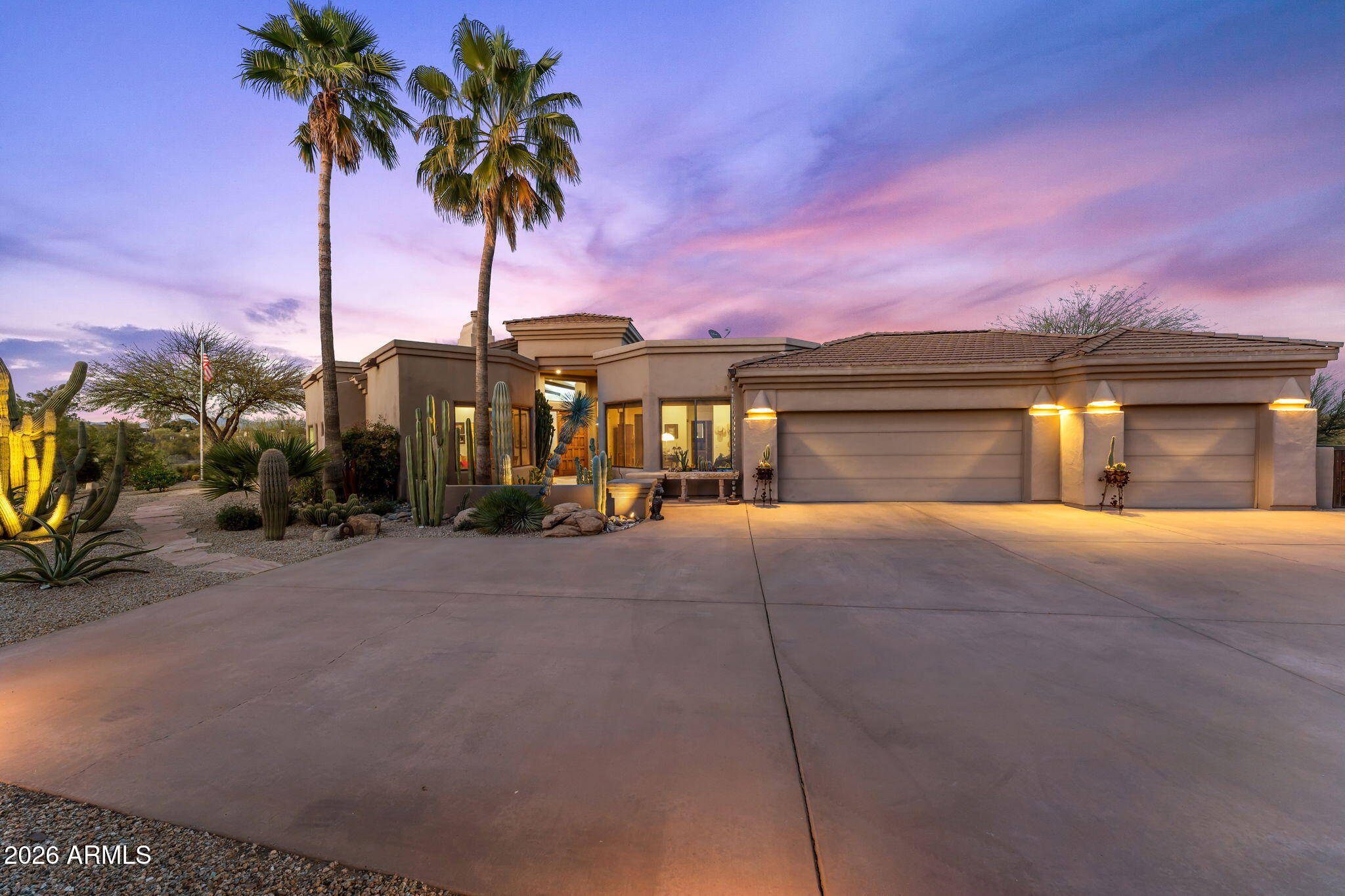 2110 W MIDDLE MESA Road