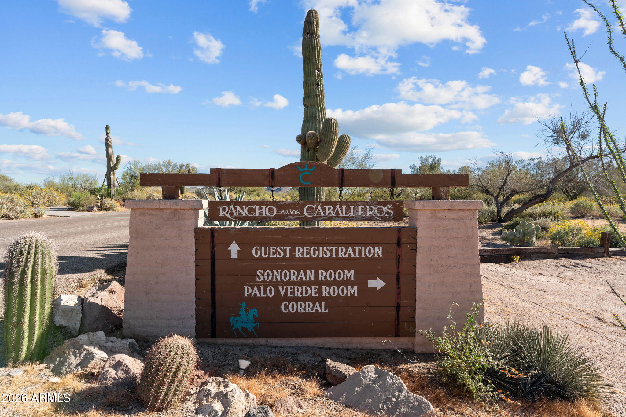 2110 W MIDDLE MESA Road