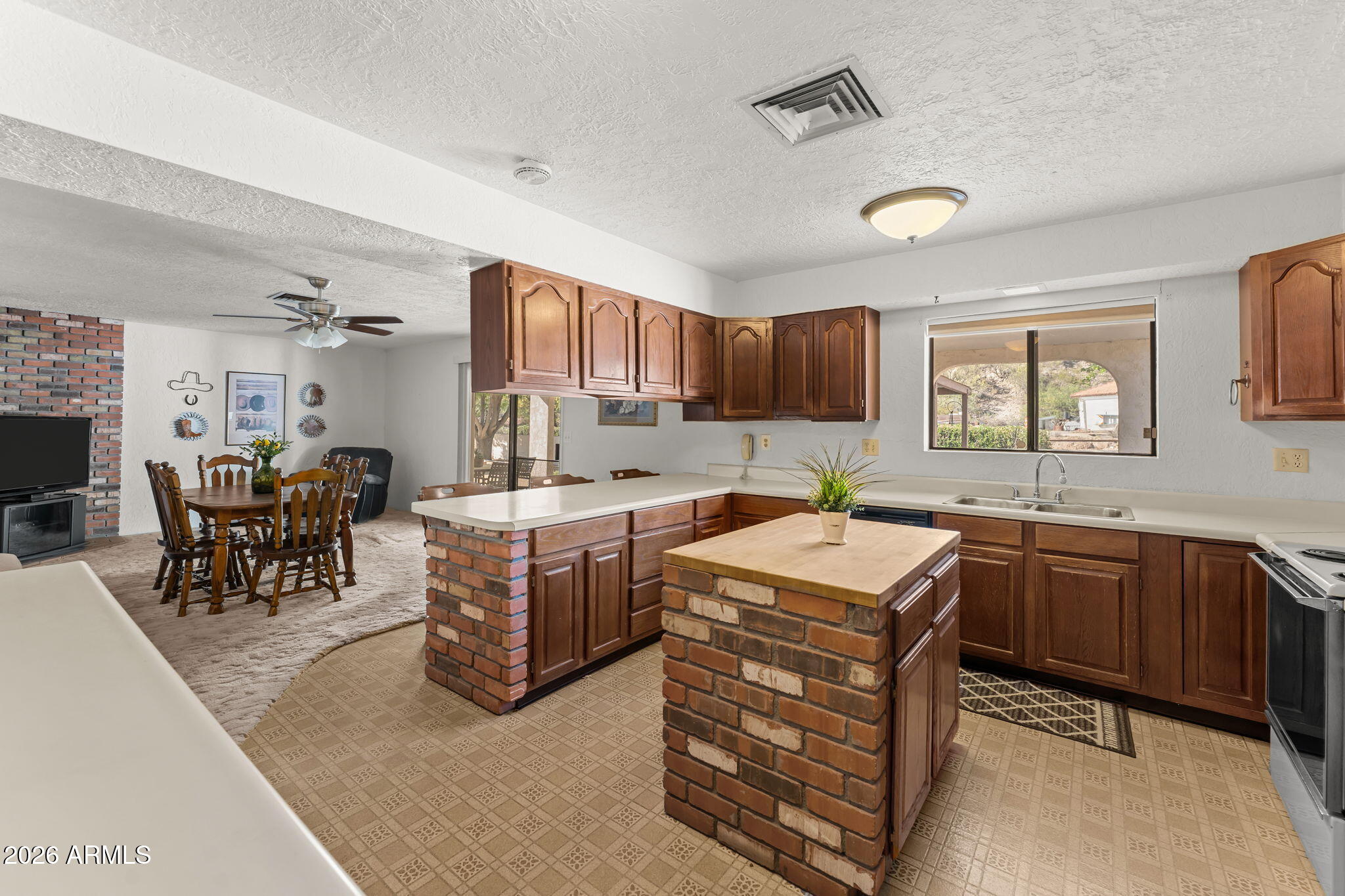 550 E BASS Road