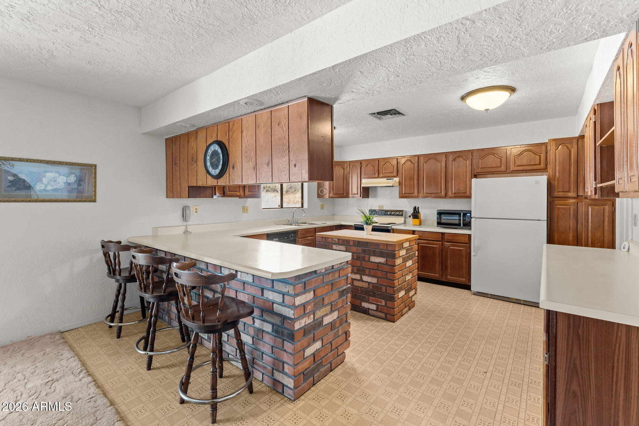 550 E BASS Road