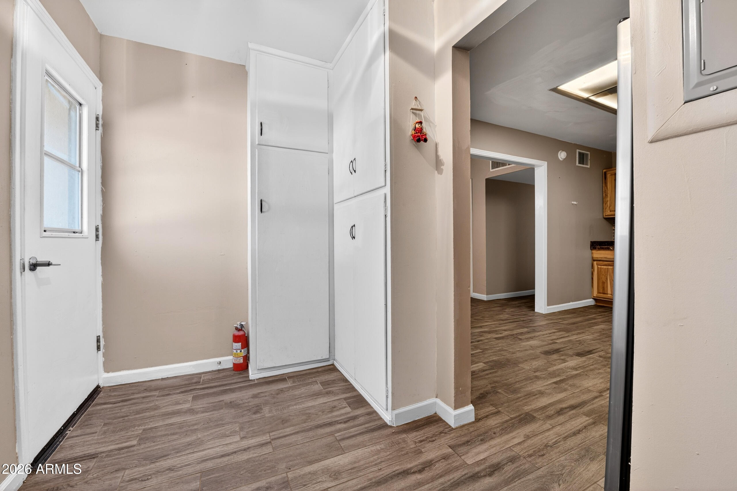 500 N OXBOW Drive
