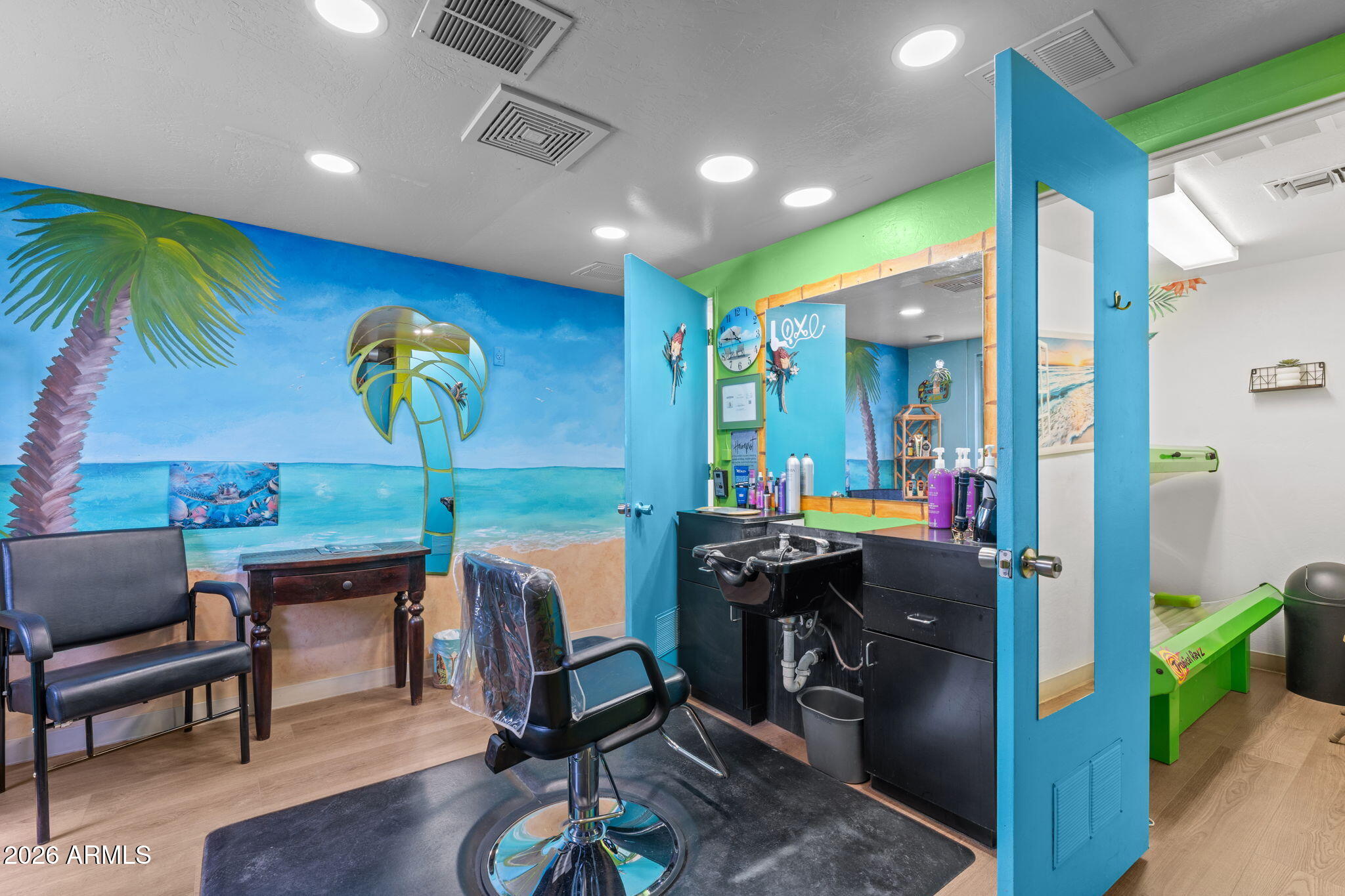 170 W WICKENBURG Way