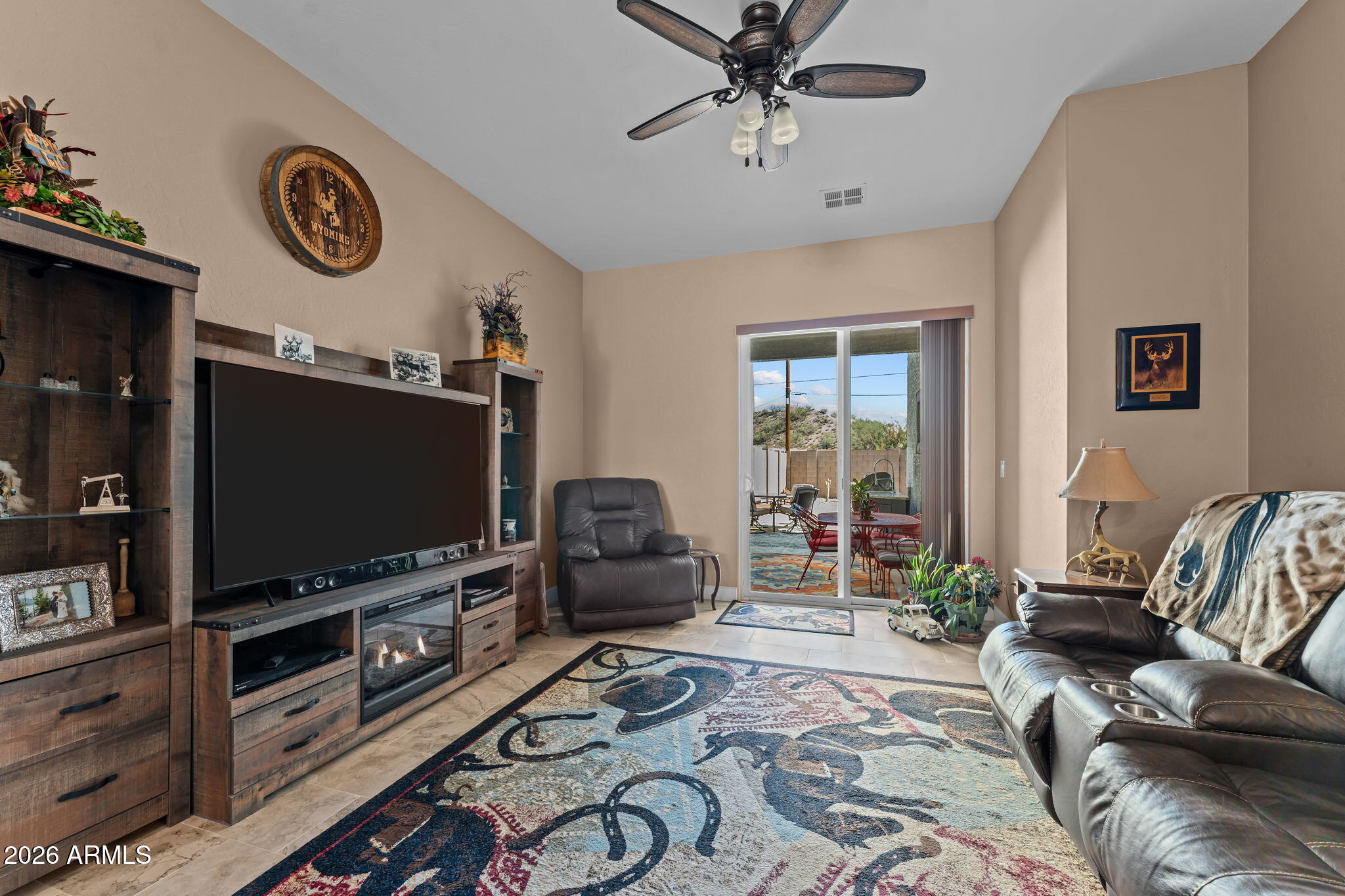 690 W DYLAN Court