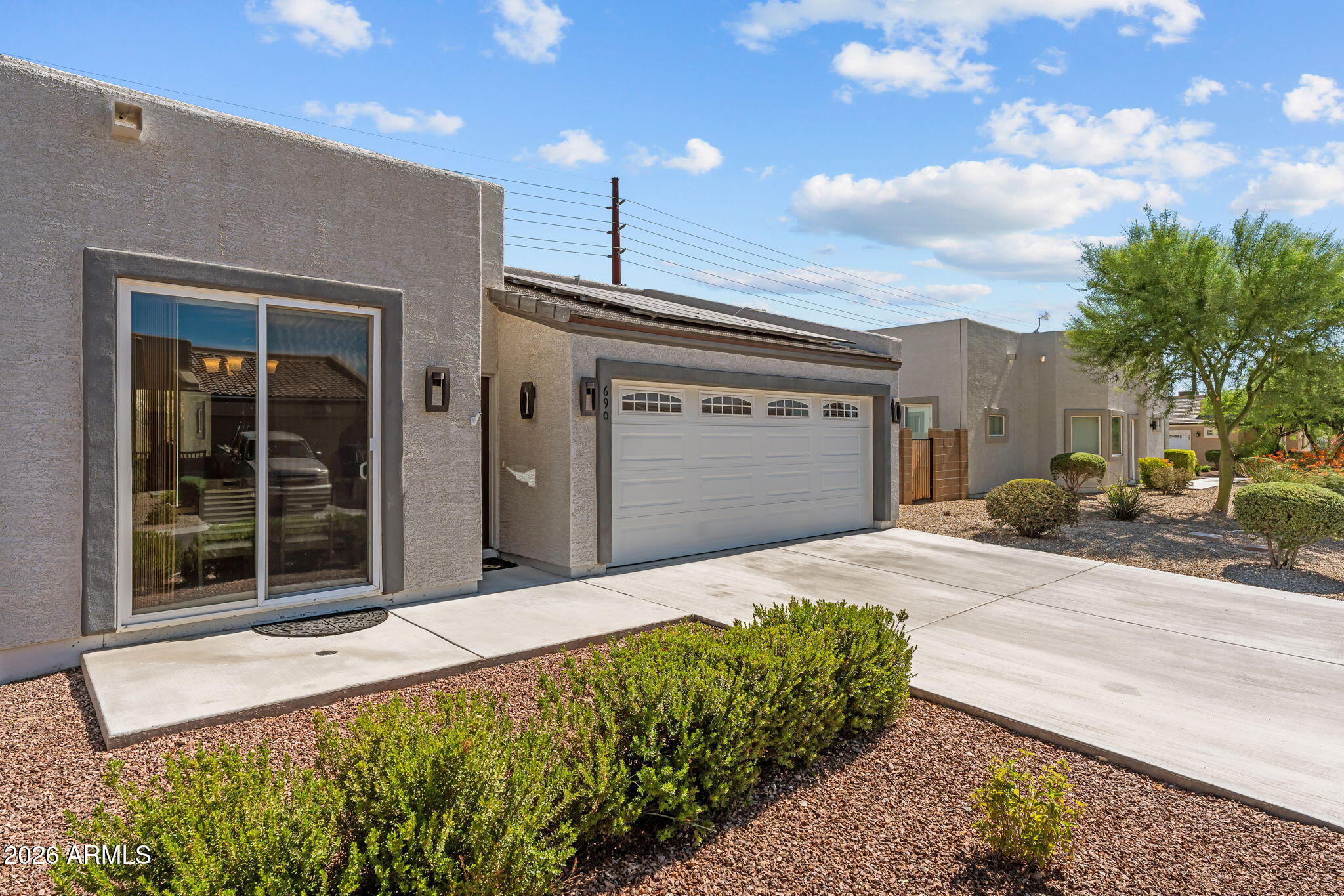 690 W DYLAN Court