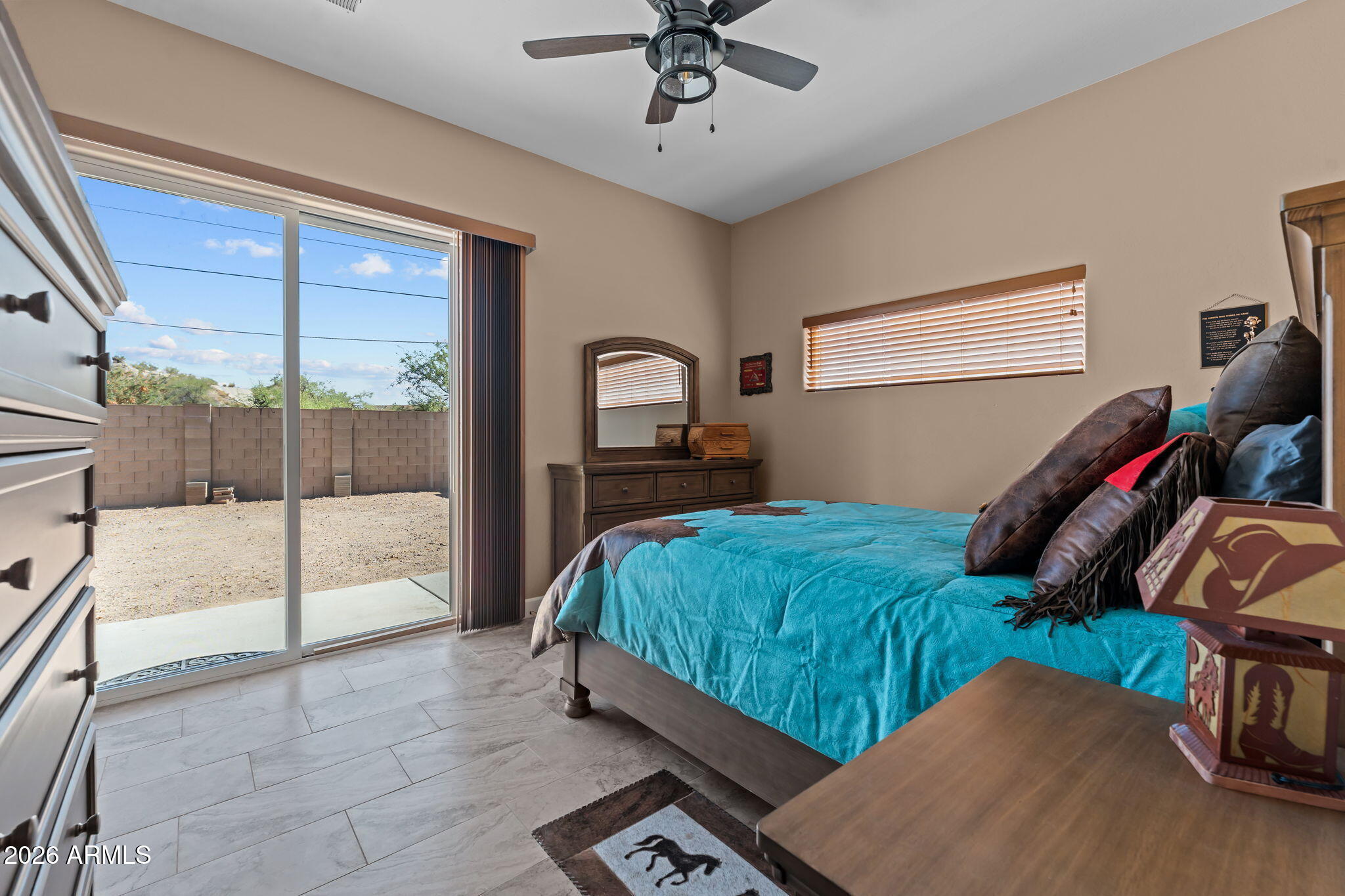 690 W DYLAN Court