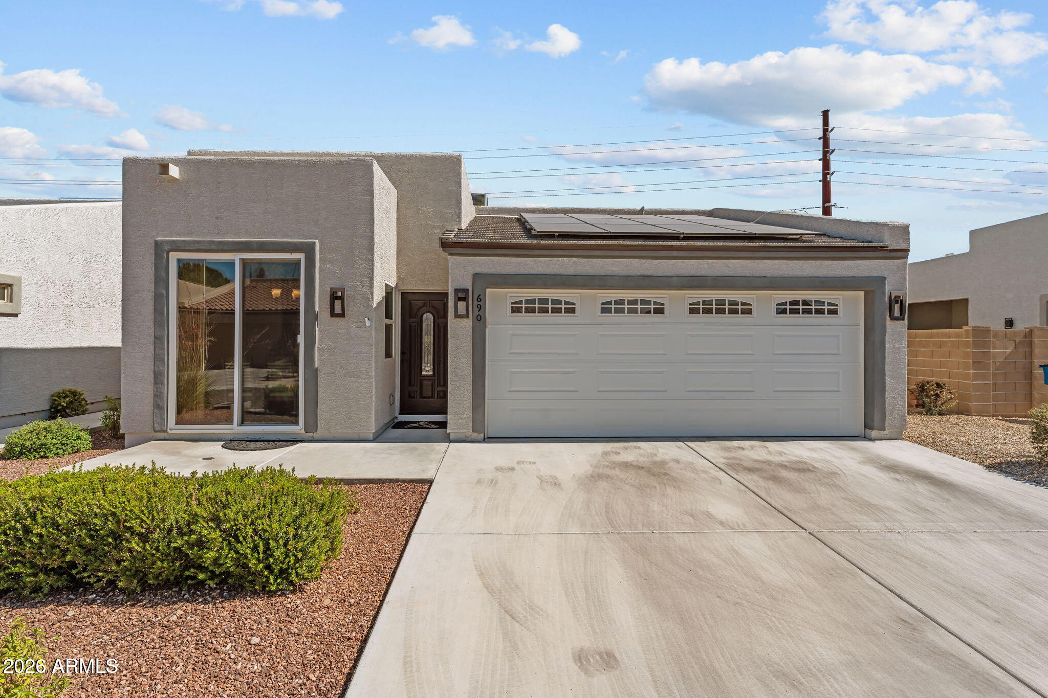 690 W DYLAN Court