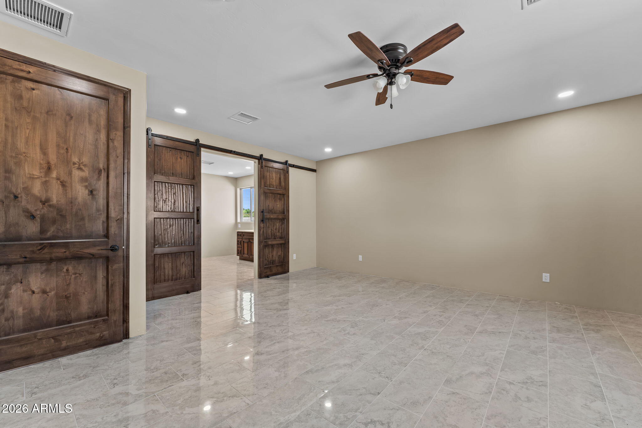 125 IRONWOOD Place
