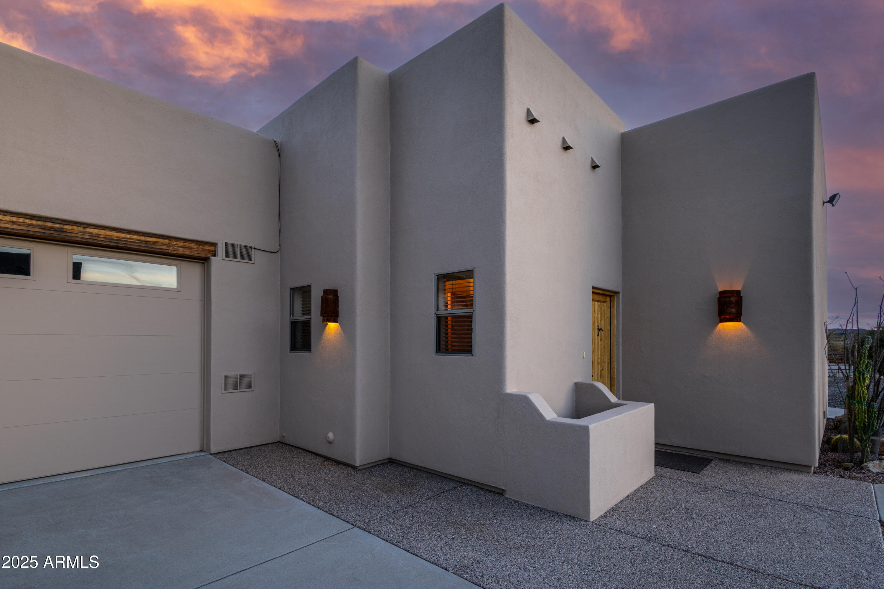 21675 W DATE CREEK Road
