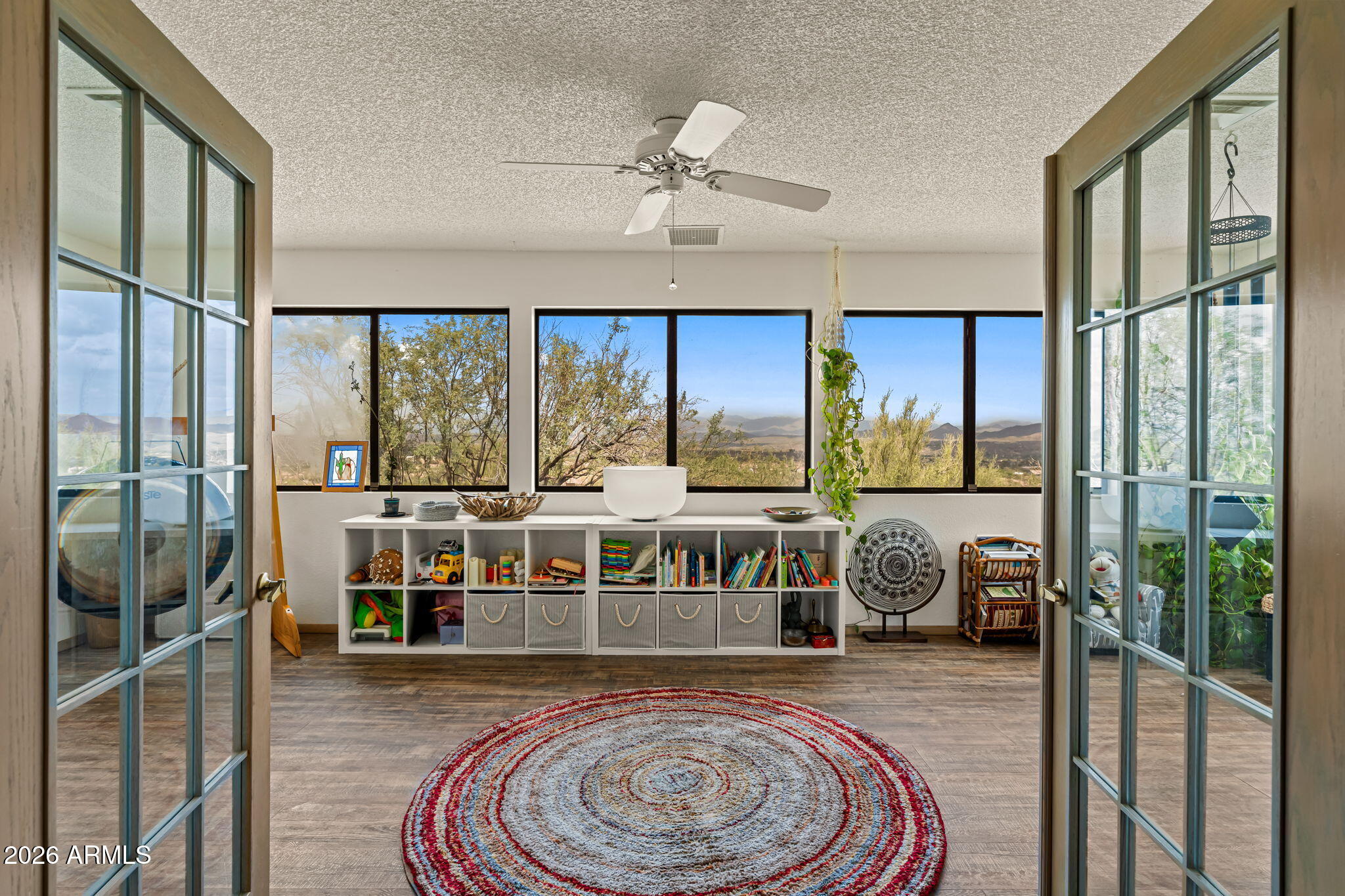 969 S Saguaro Drive