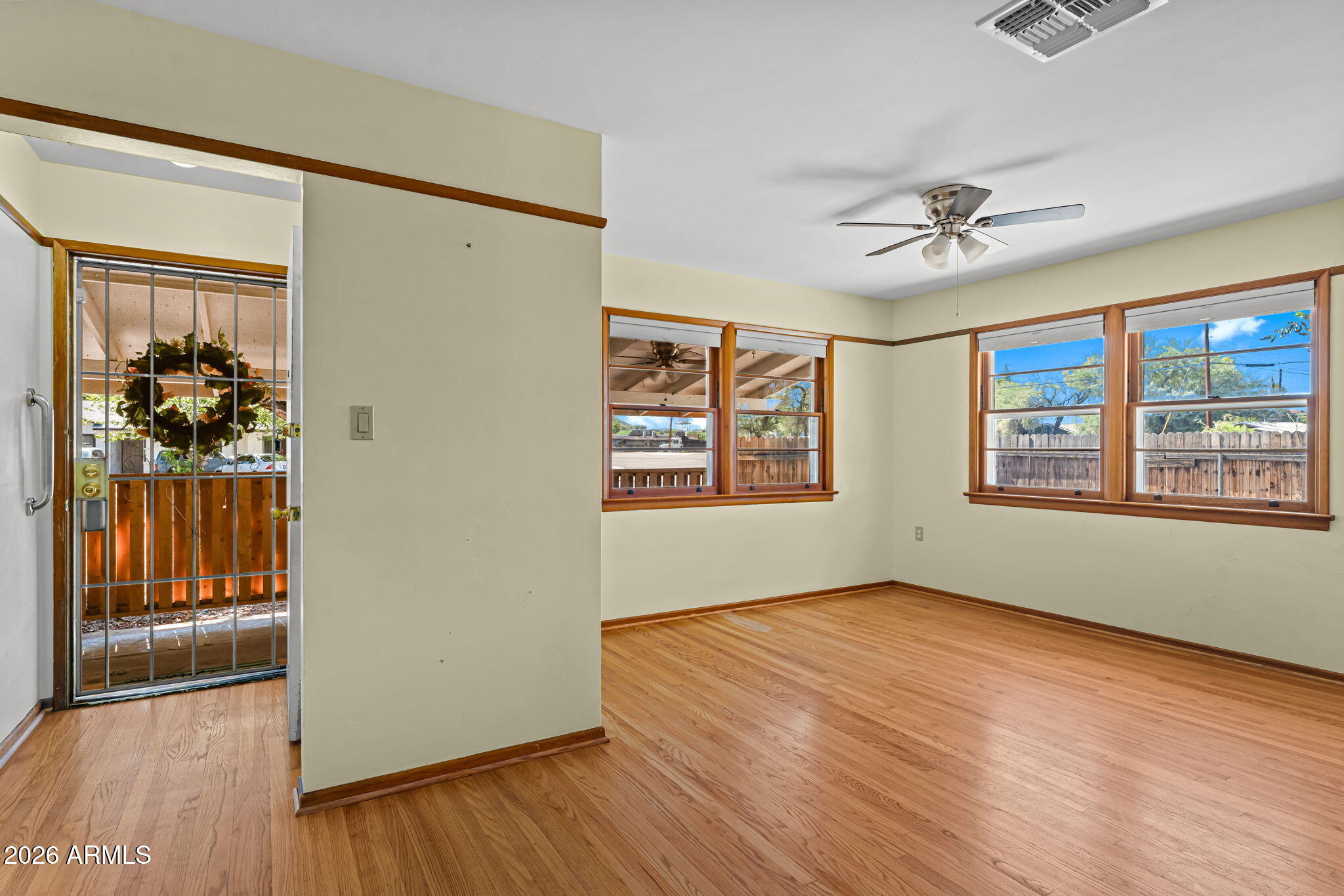 296 GENUNG Avenue