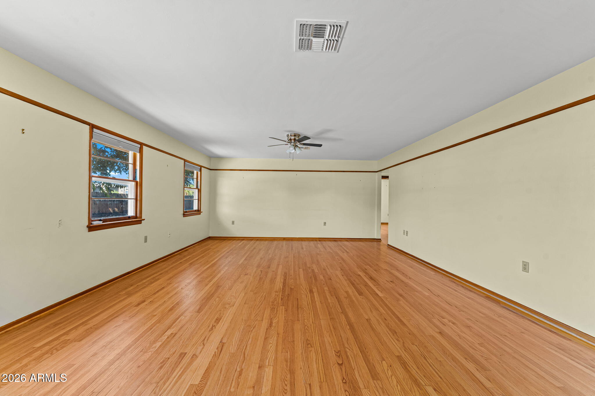 296 GENUNG Avenue