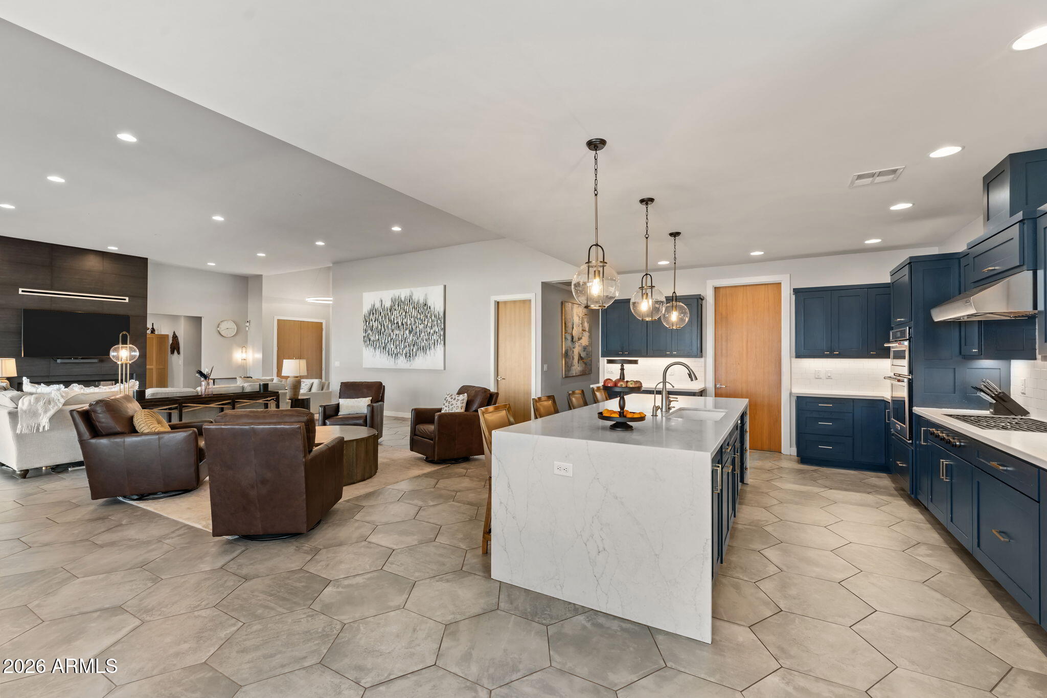 2500 LUPINE Lane
