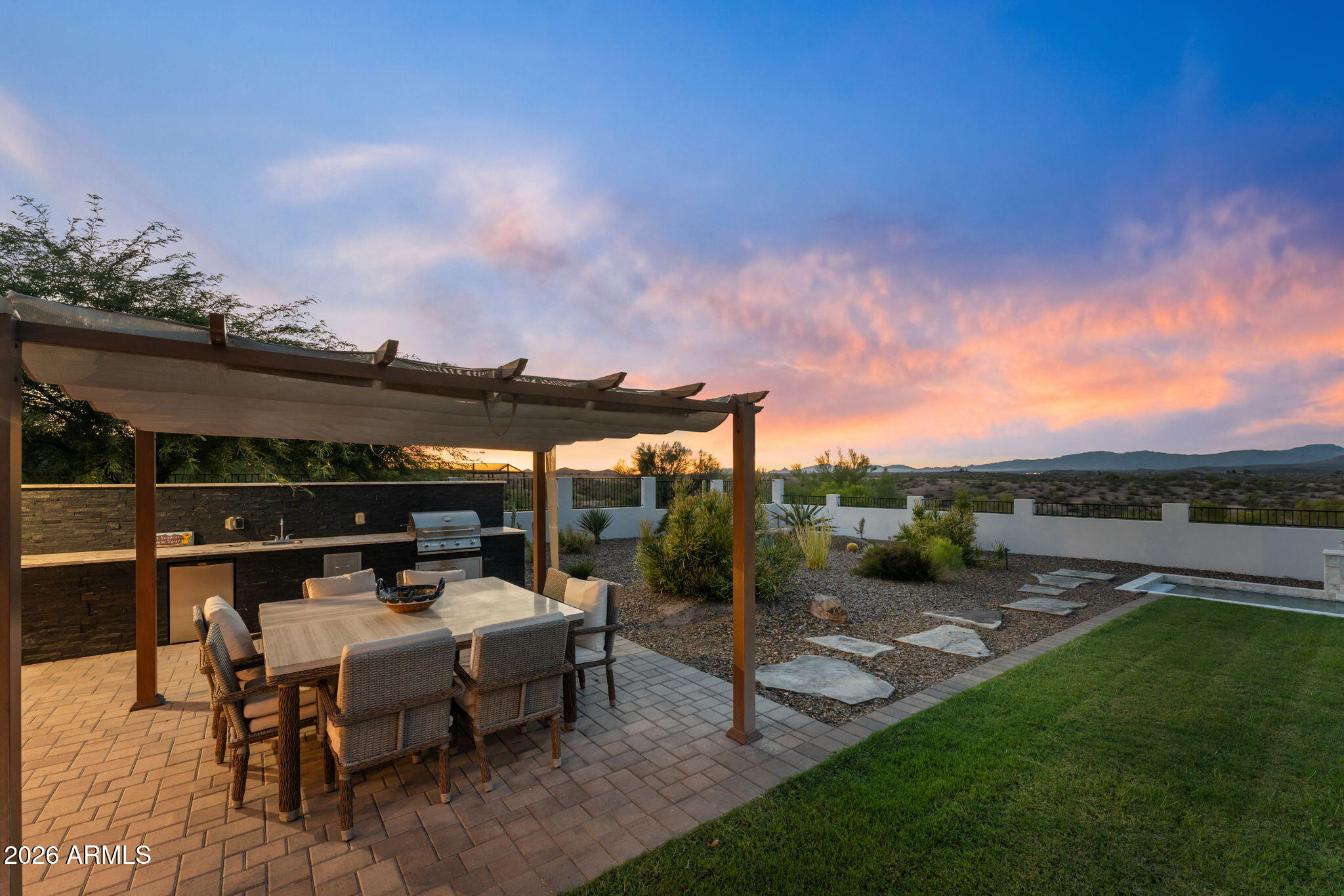 2500 LUPINE Lane