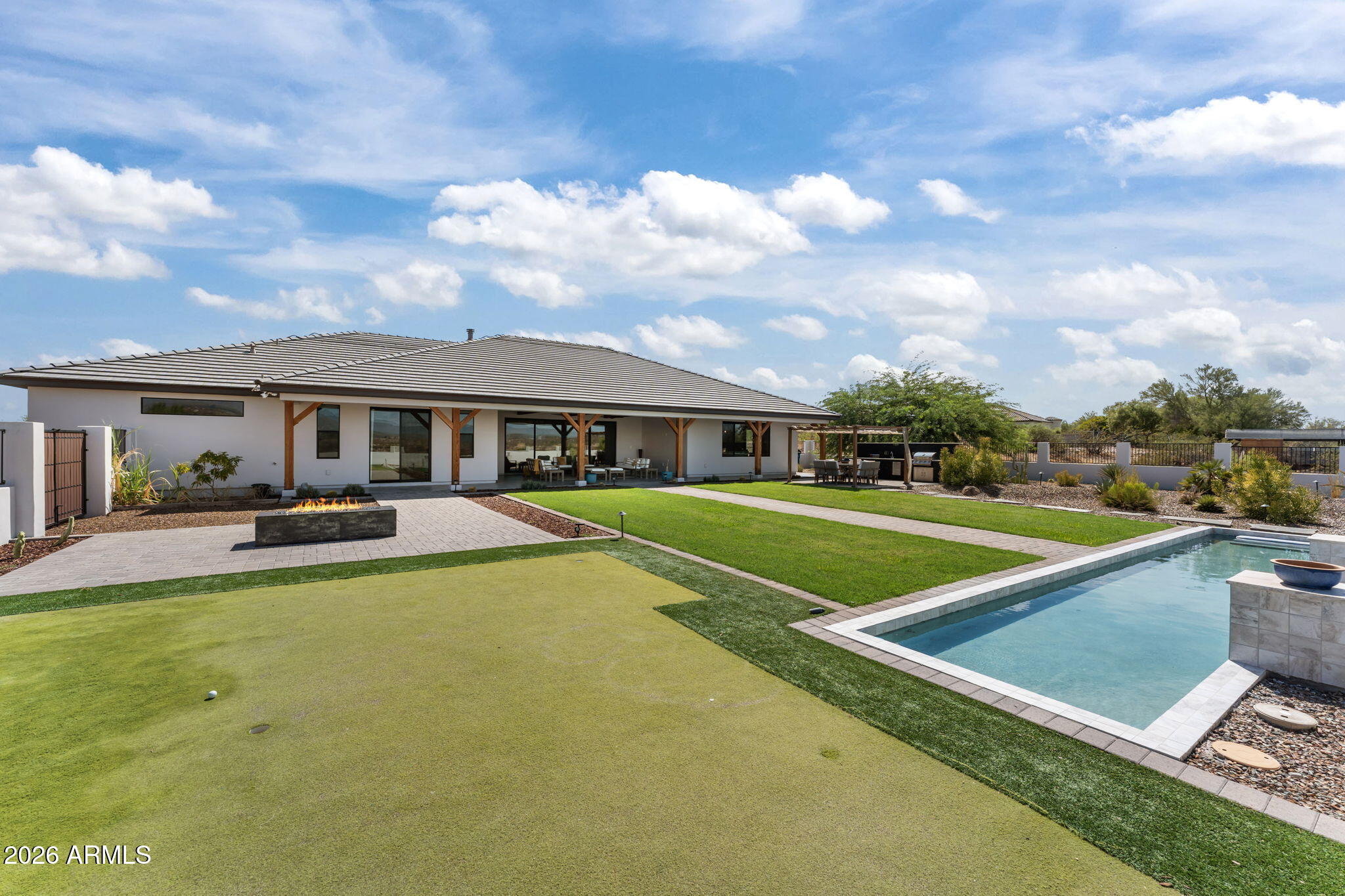 2500 LUPINE Lane