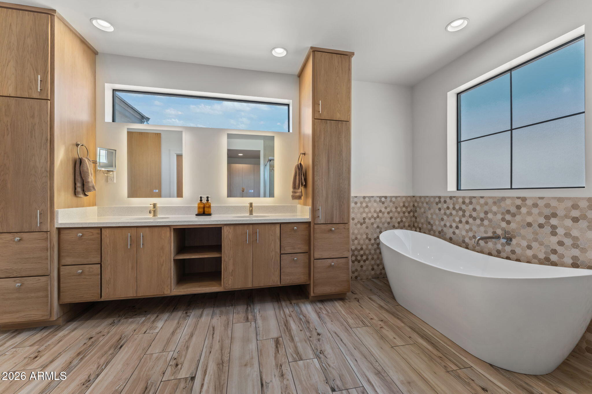 2500 LUPINE Lane