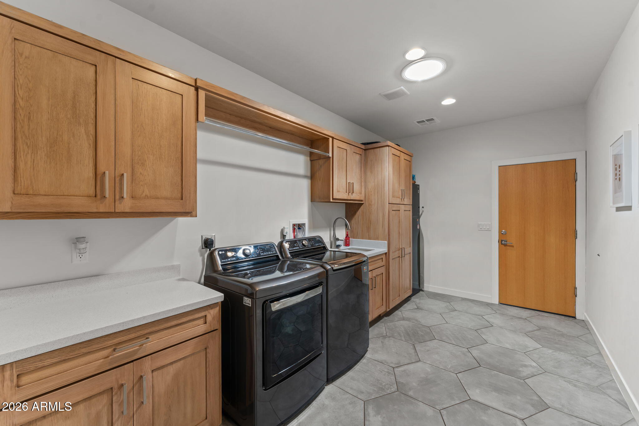 2500 LUPINE Lane