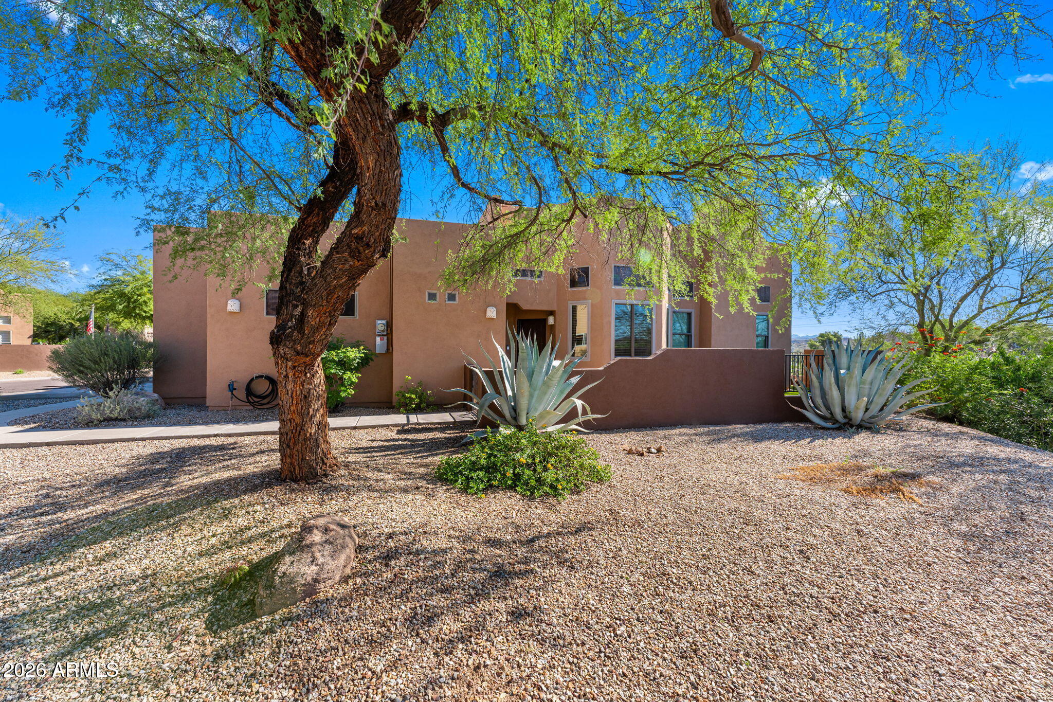 16 NORTHRIDGE Circle