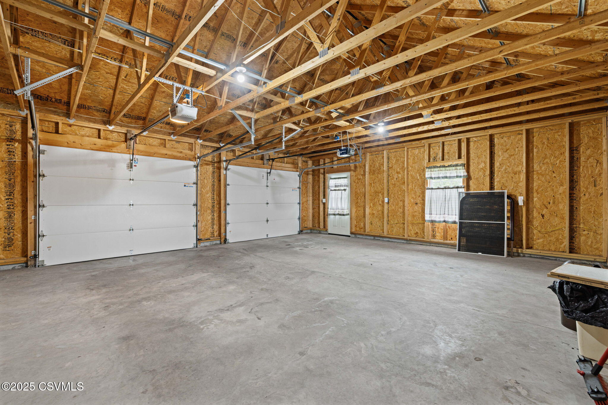 660 BISSETS Lane