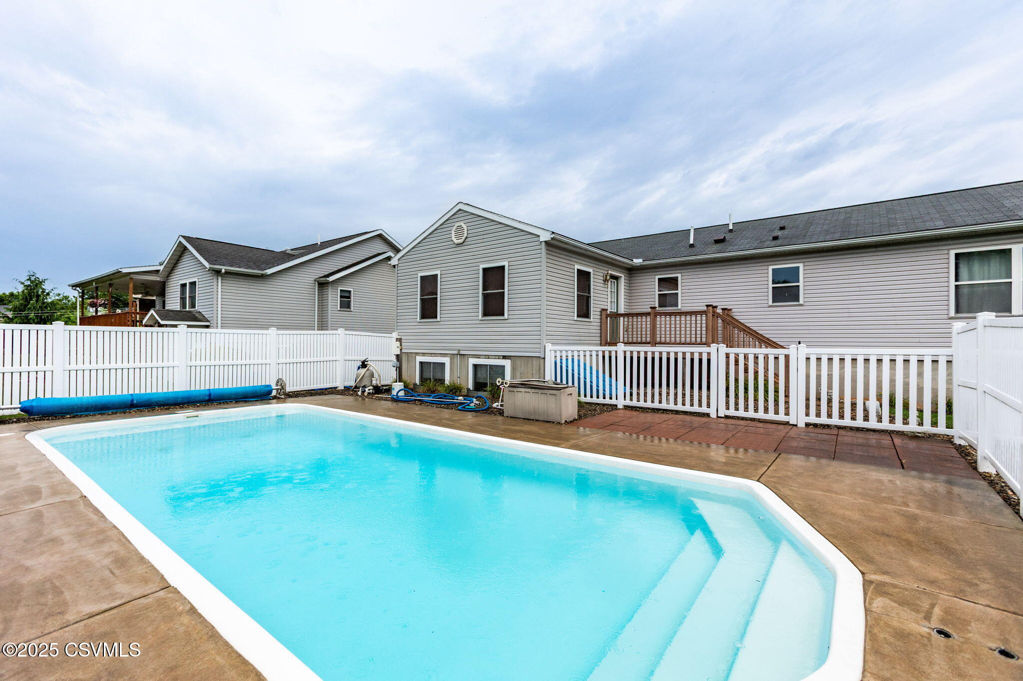 34 WALNUT RIDGE Estate