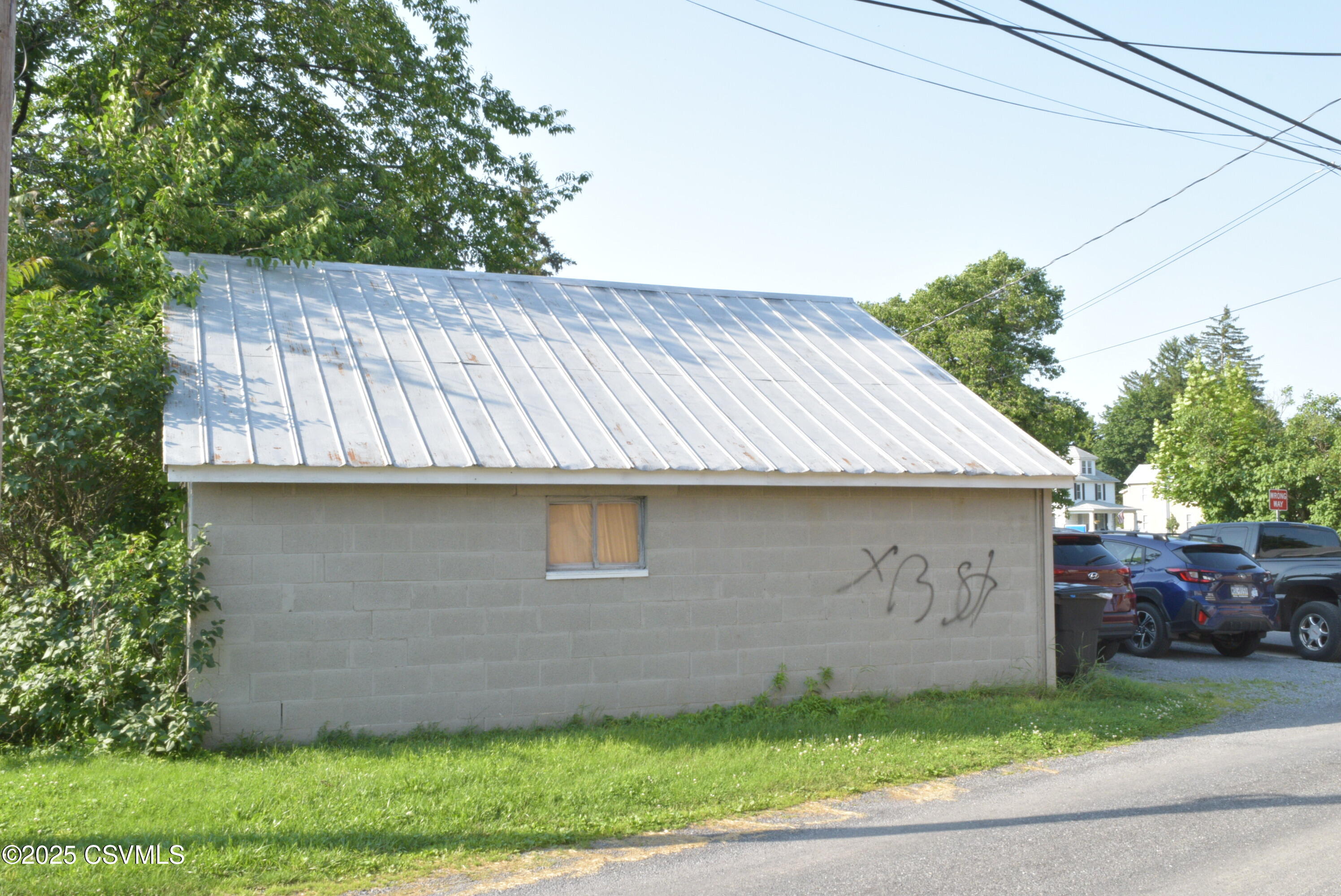 101 Chestnut St