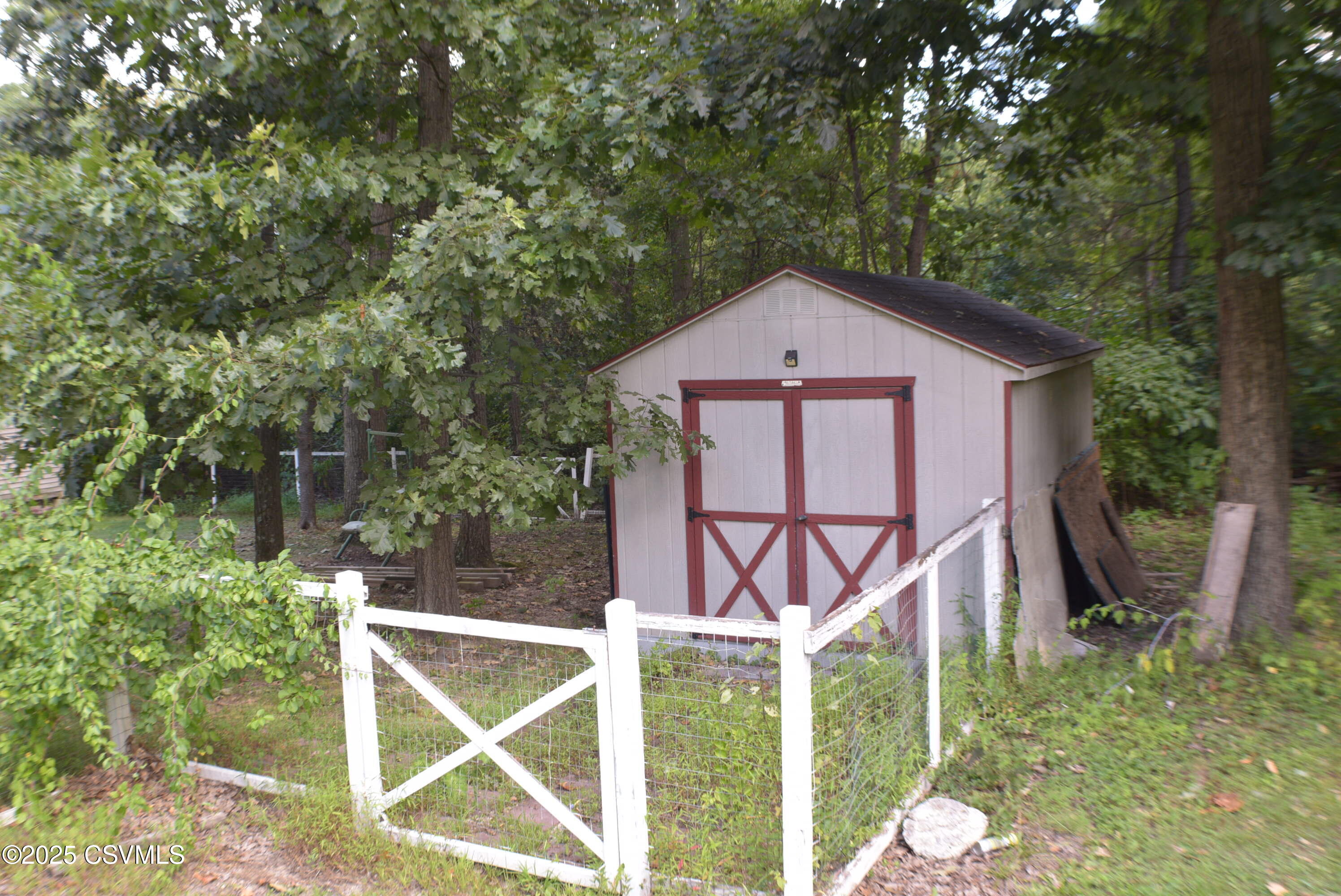 785 TRUTT Road