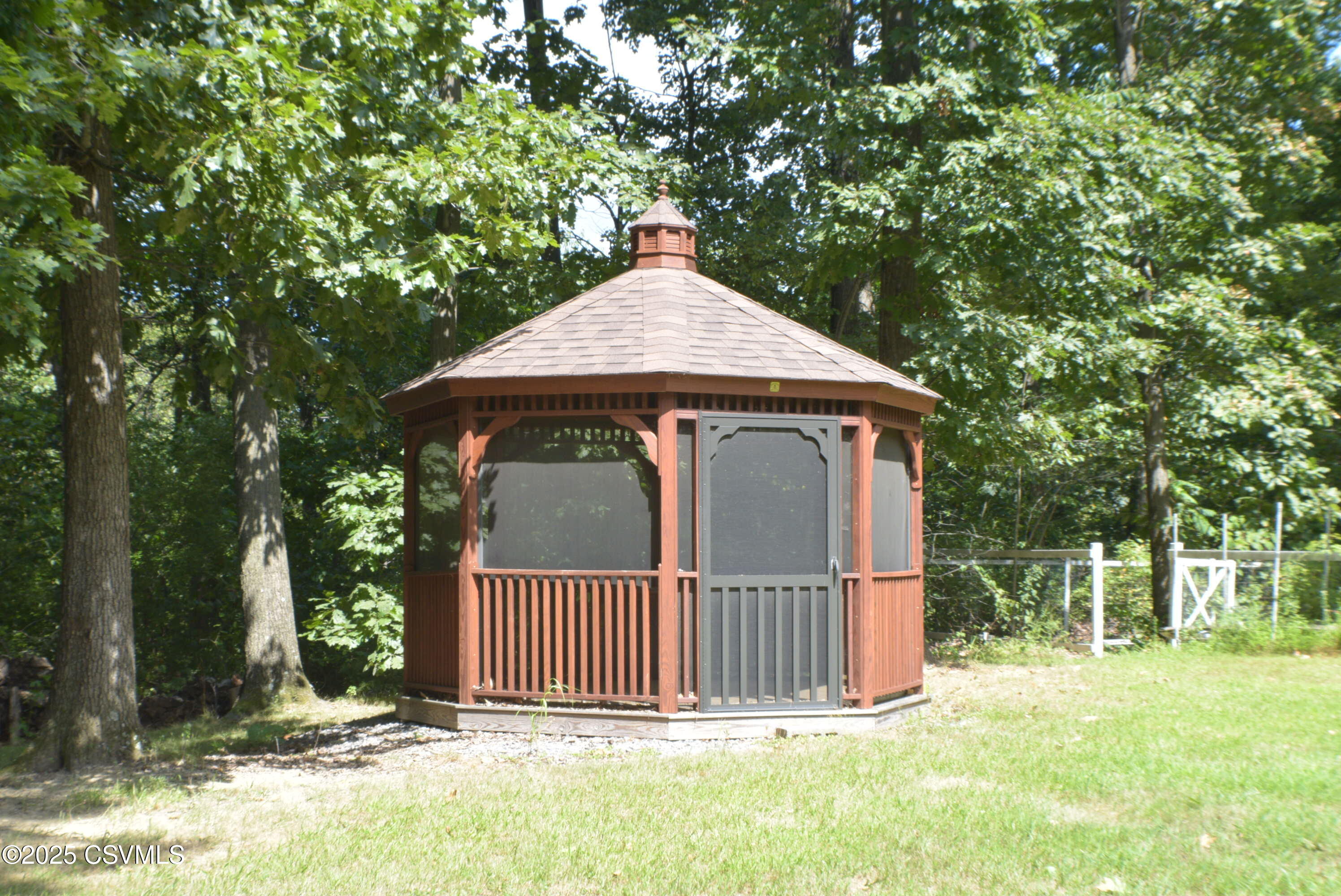 785 TRUTT Road