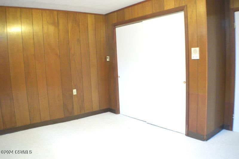 225 S 15TH Street