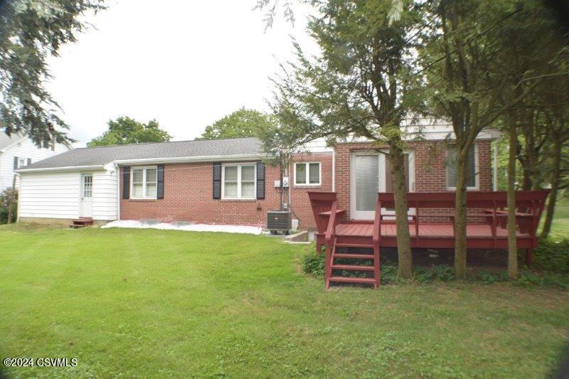 225 S 15TH Street