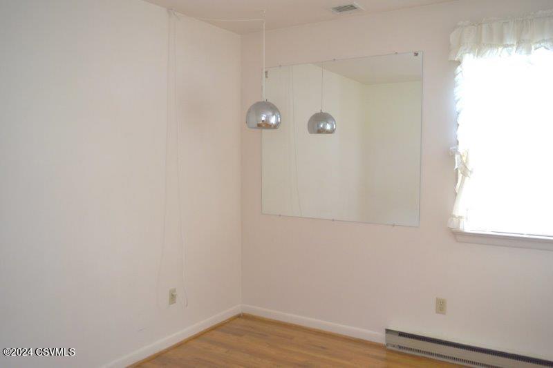 225 S 15TH Street