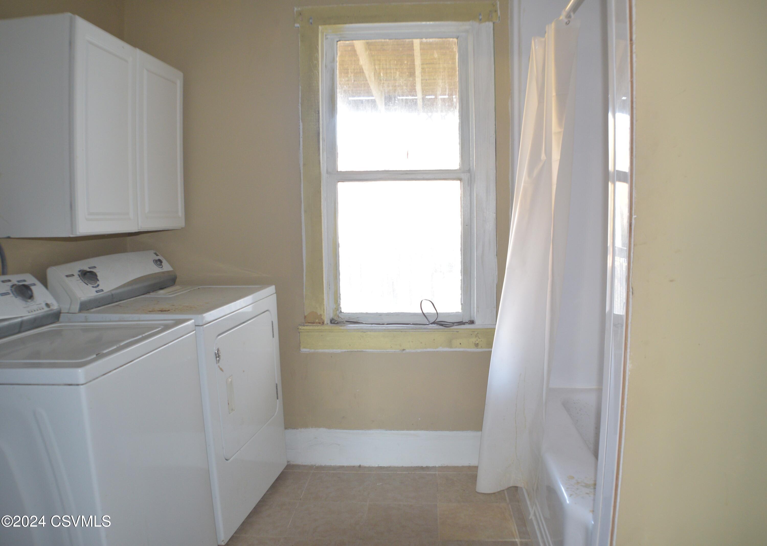 966 S FRONT Street
