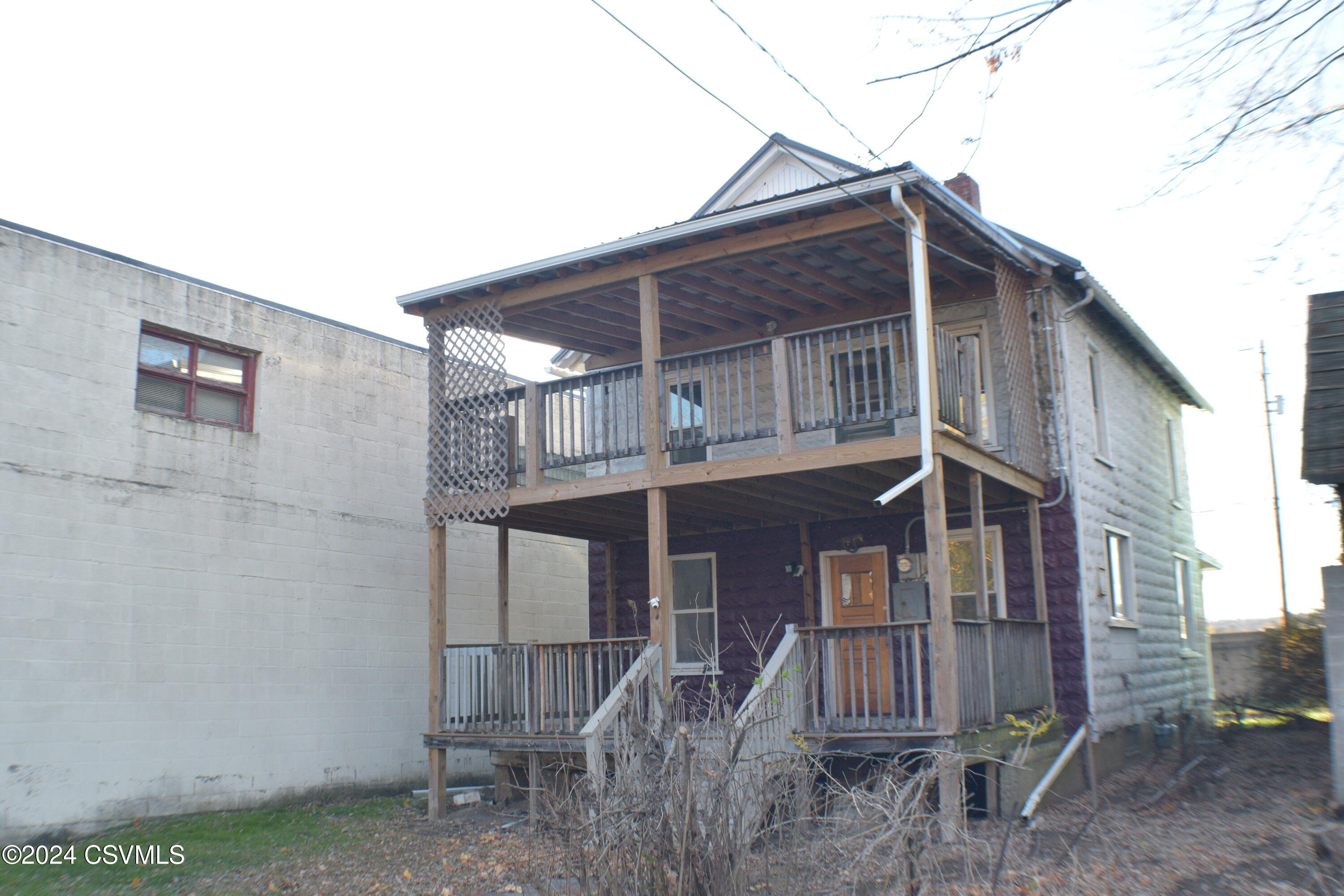 966 S FRONT Street