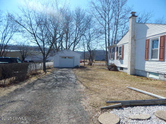 924 OLD BERWICK Road