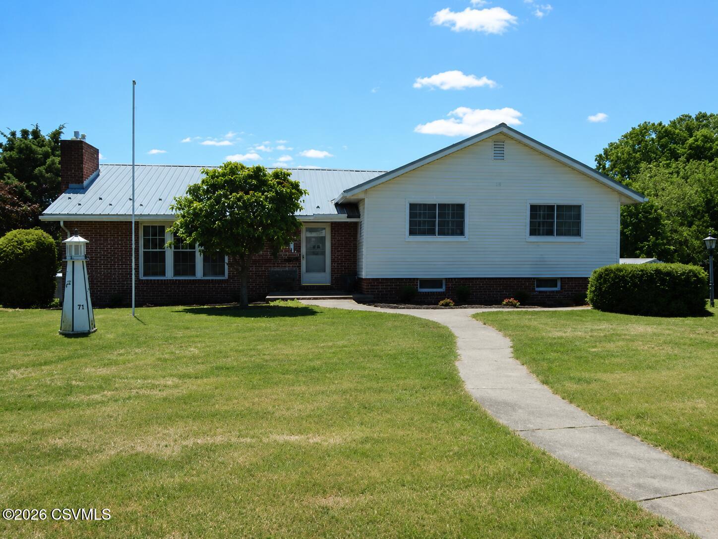 1110 SKYVIEW Drive