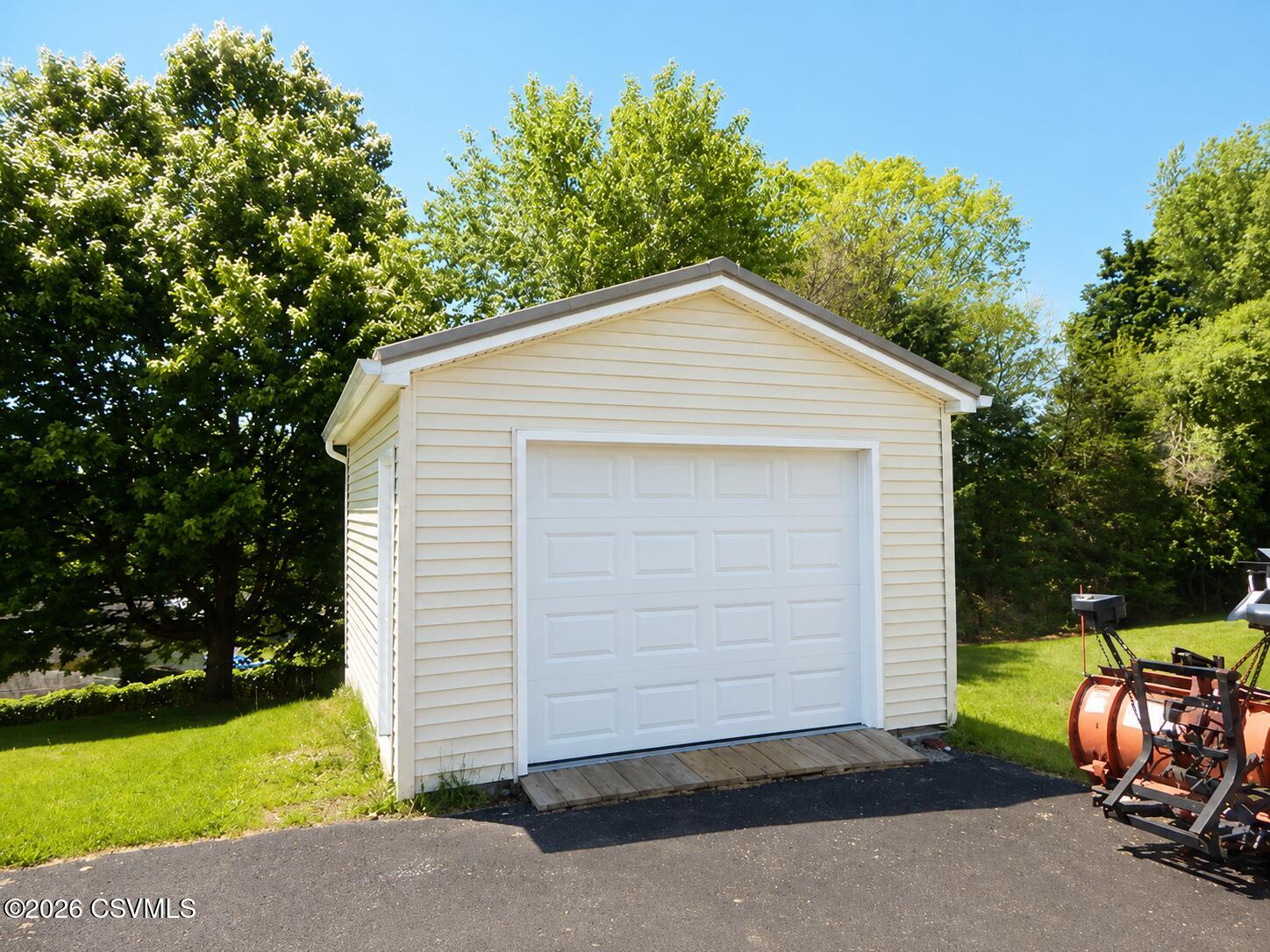 1110 SKYVIEW Drive