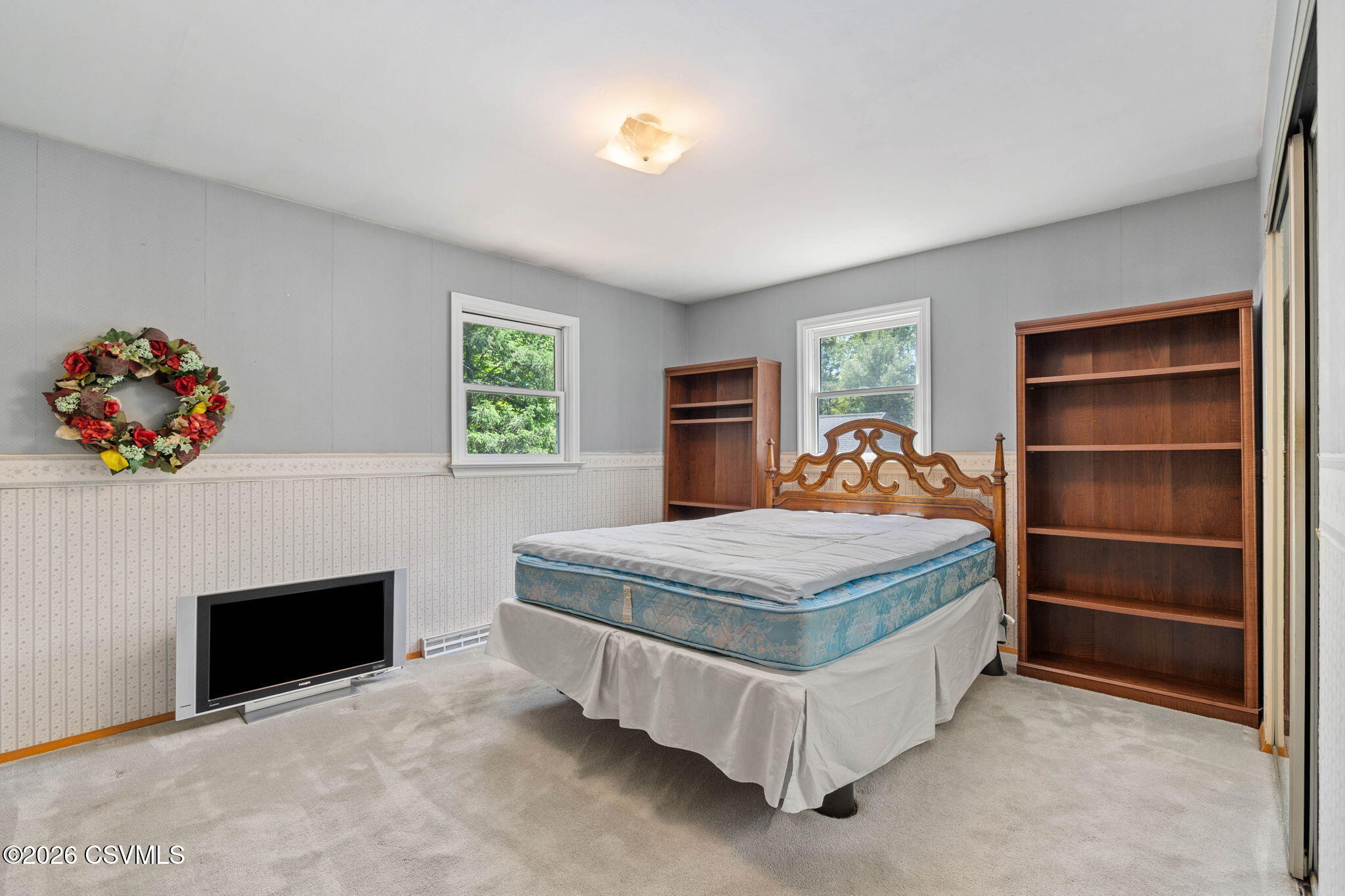 842 SHOWERS Road