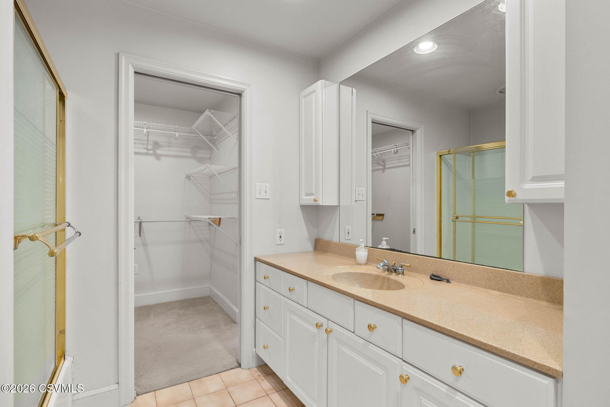 842 SHOWERS Road