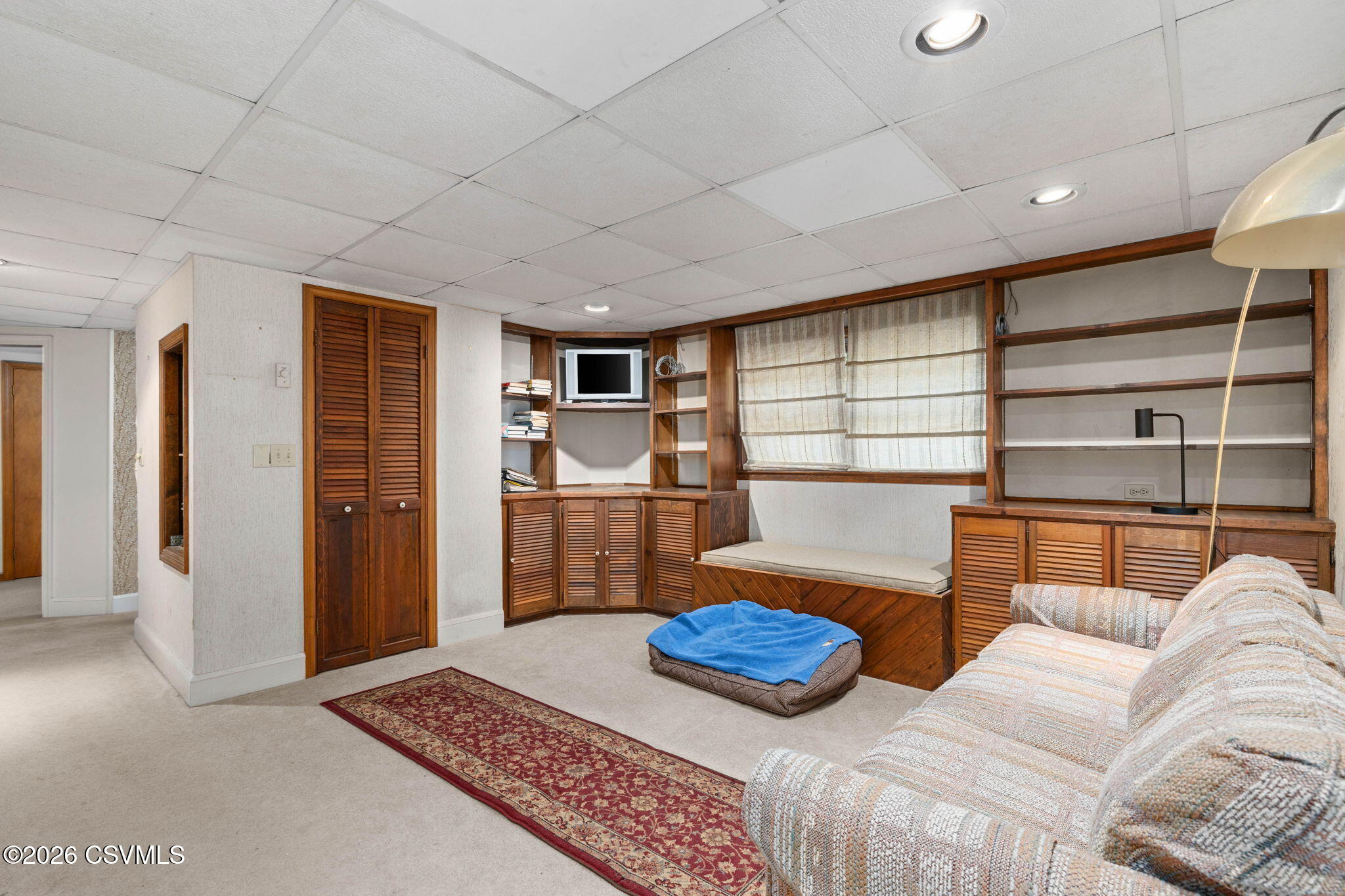 842 SHOWERS Road