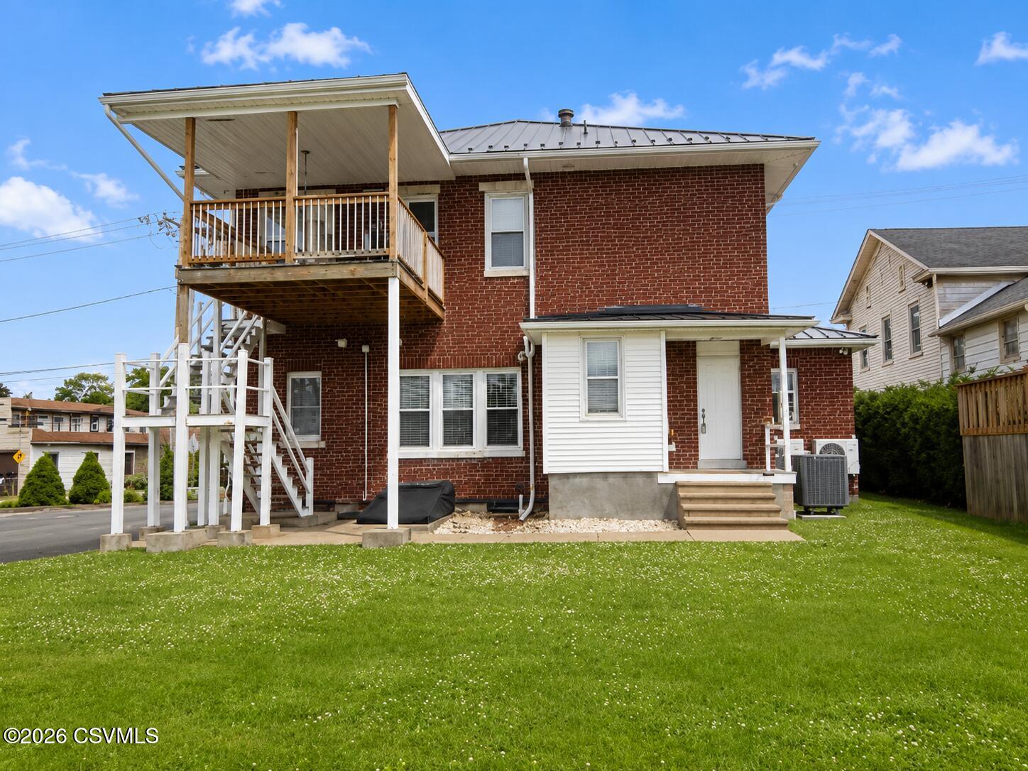 117 N MARKET Street