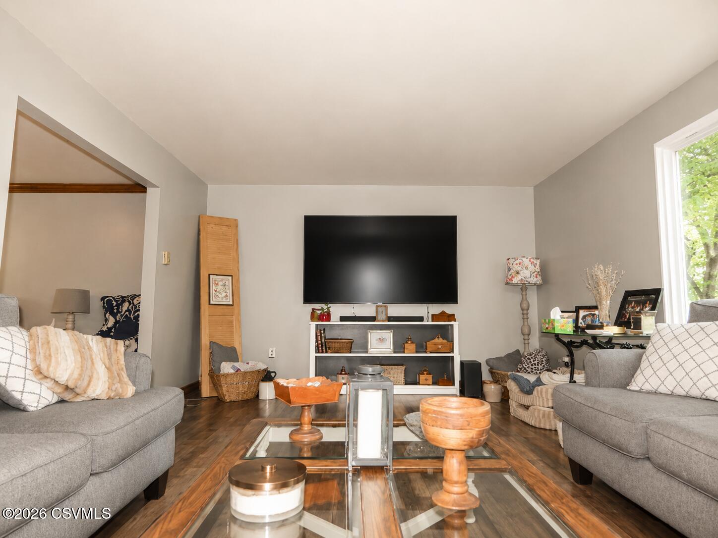 10 MEADOWBROOK Drive