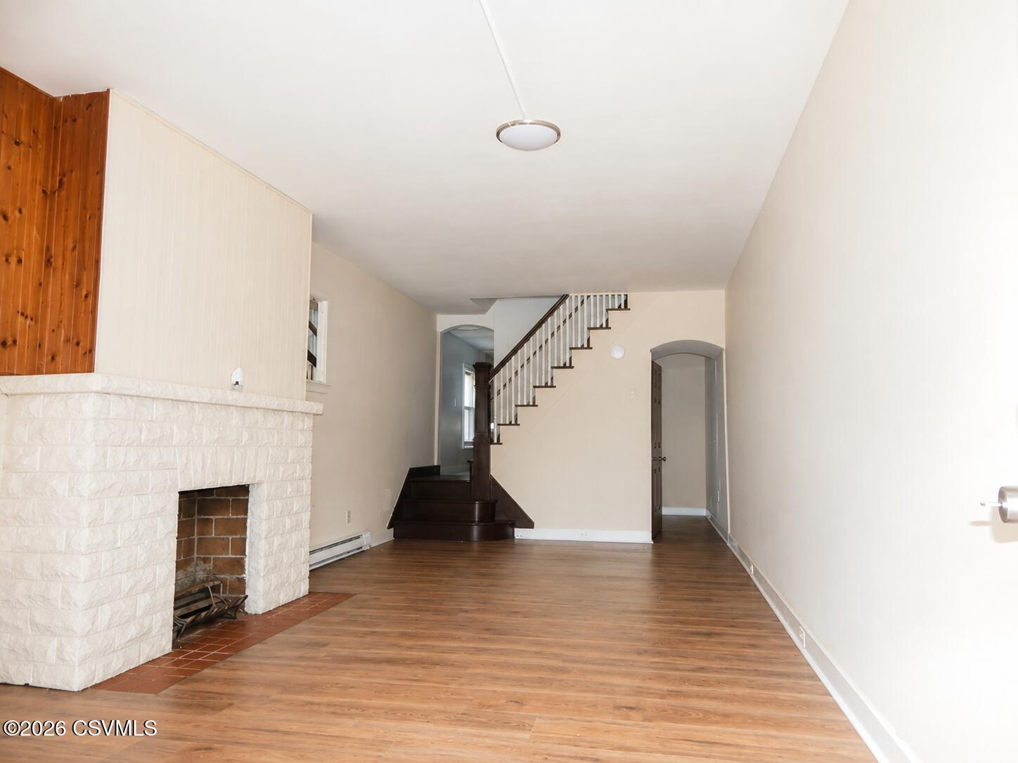 23 N 6TH Street