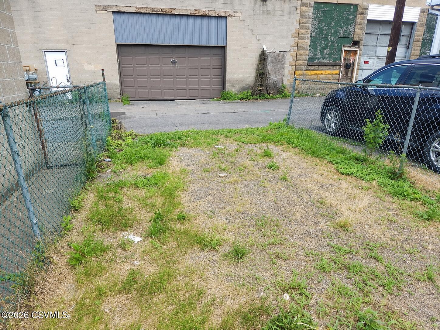 23 N 6TH Street