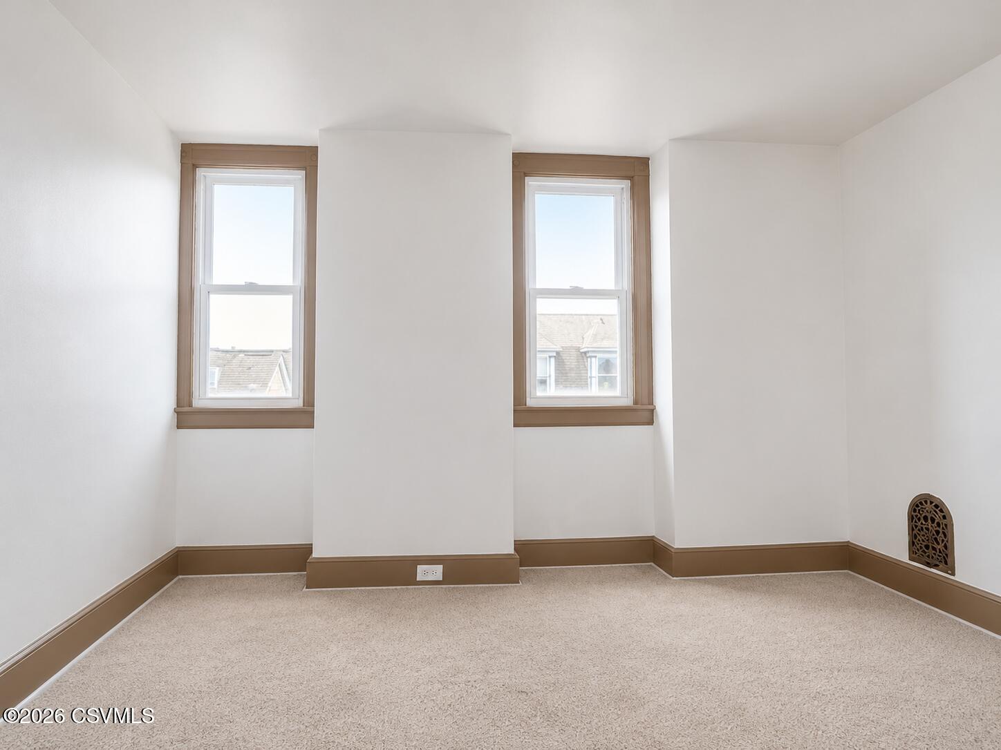 23 N 6TH Street