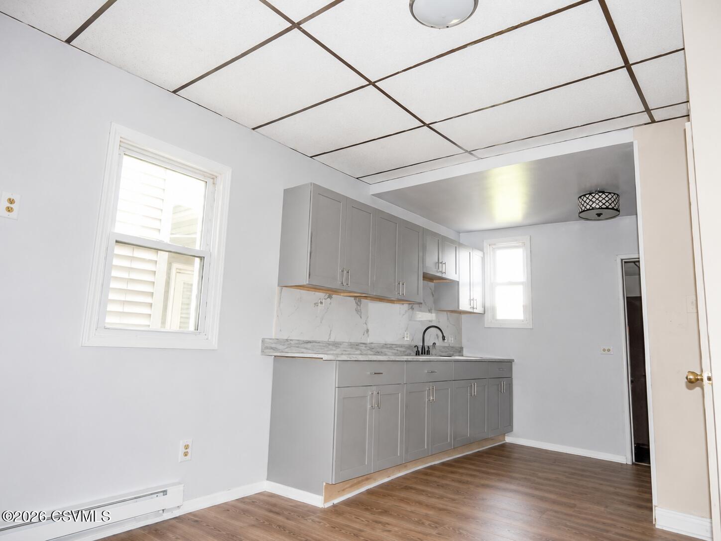 23 N 6TH Street